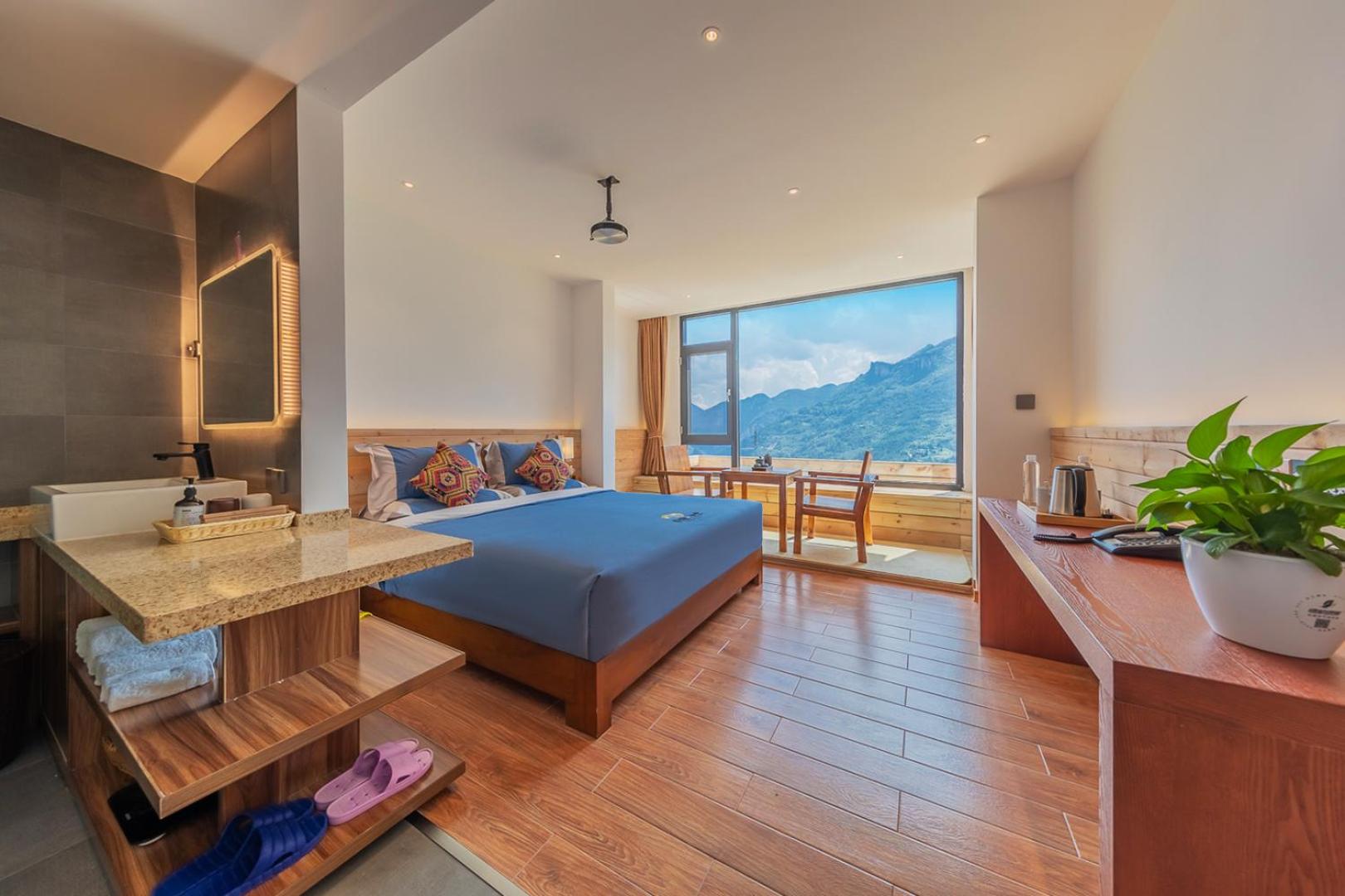 Double Room with Mountain View photo 1