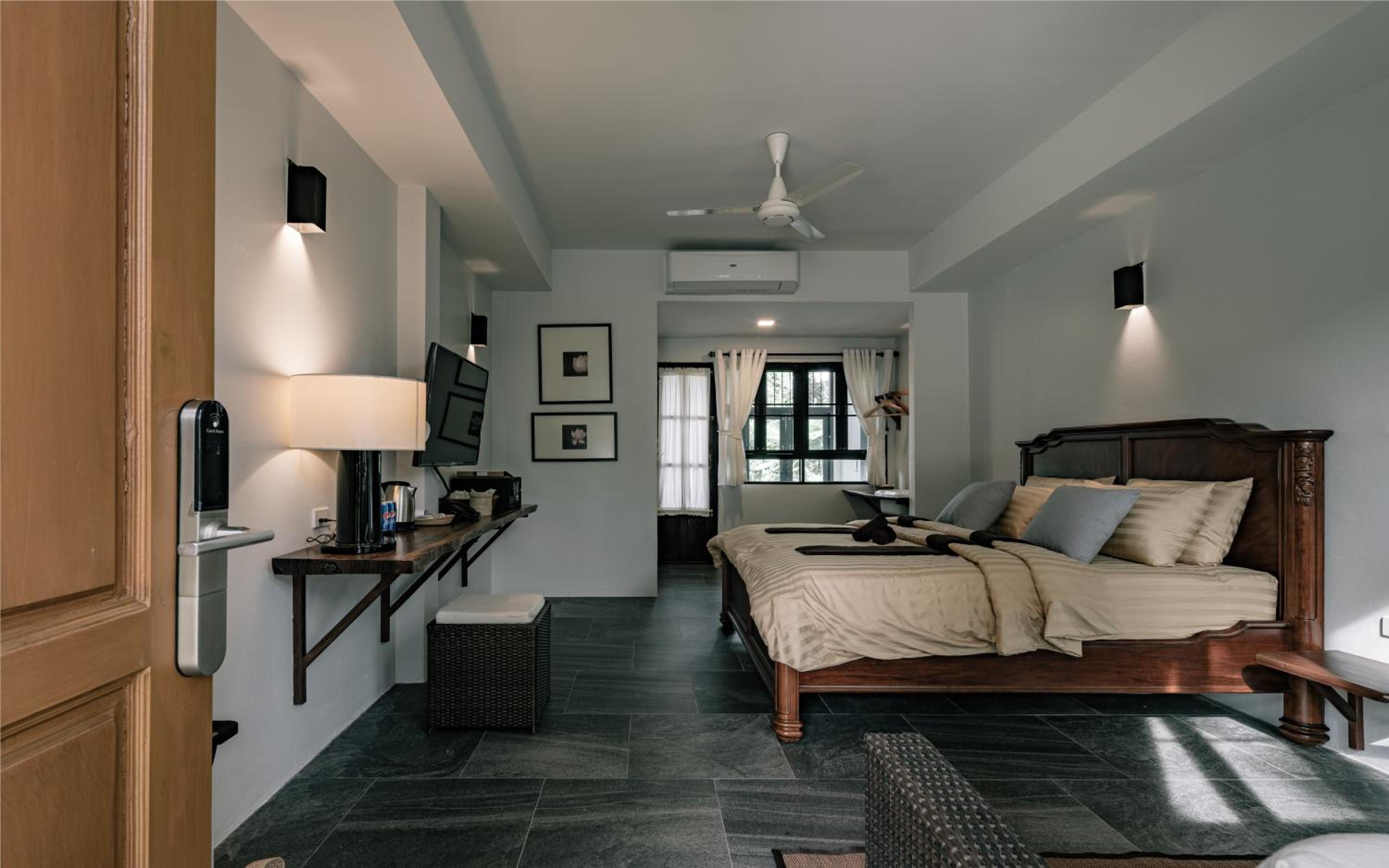 Deluxe Double Room - Photo 1