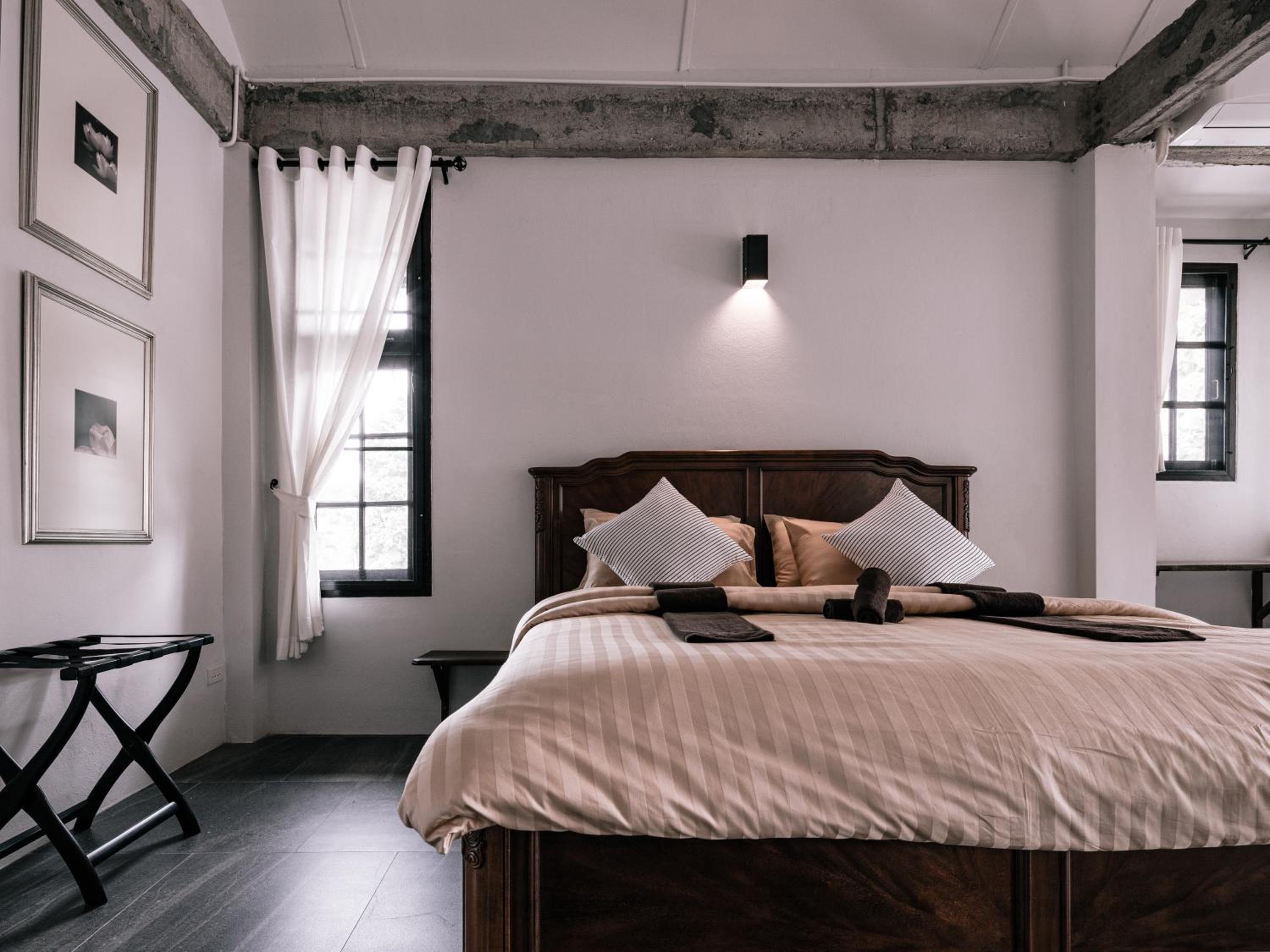 Suite with Balcony - Photo 1
