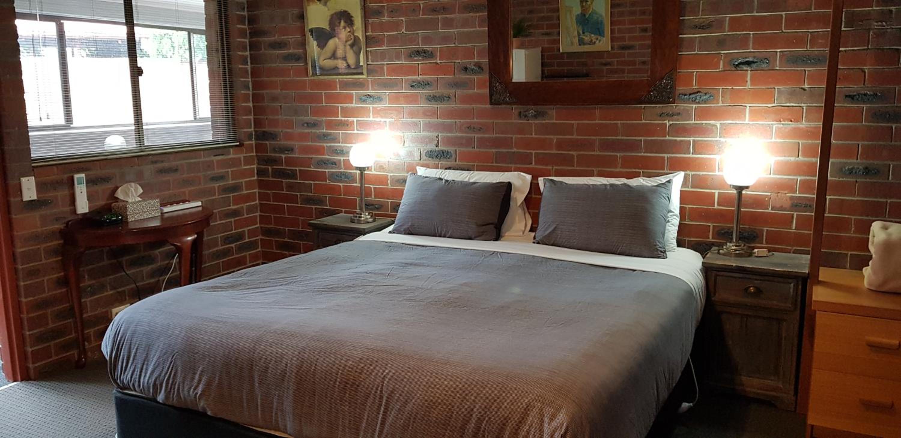 Deluxe King Room photo 1