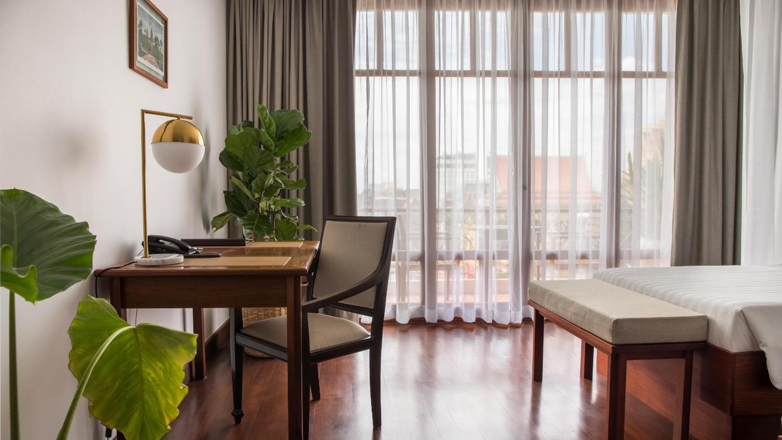 Junior Suite with Balcony photo 3