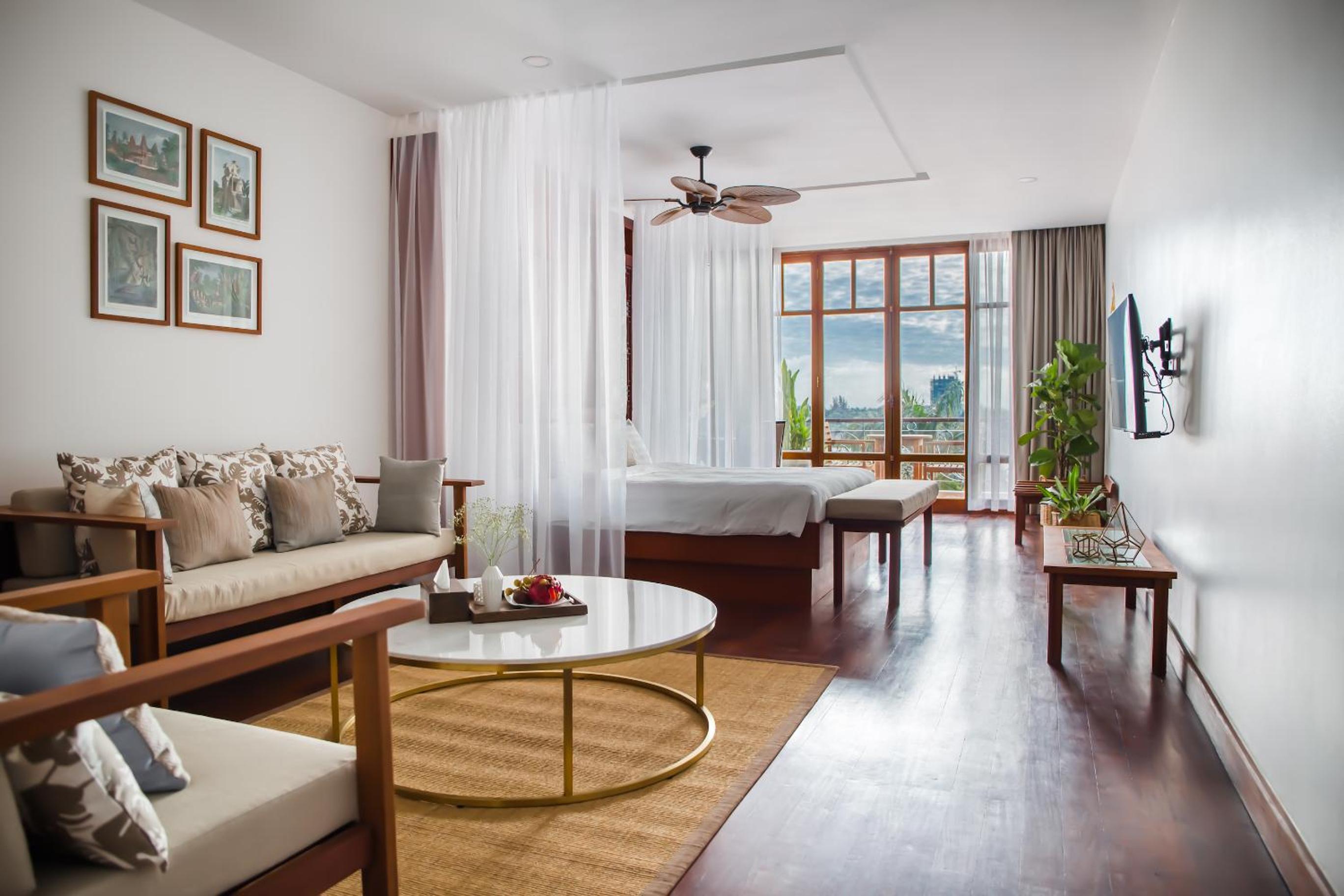 Junior Suite with Balcony photo 1