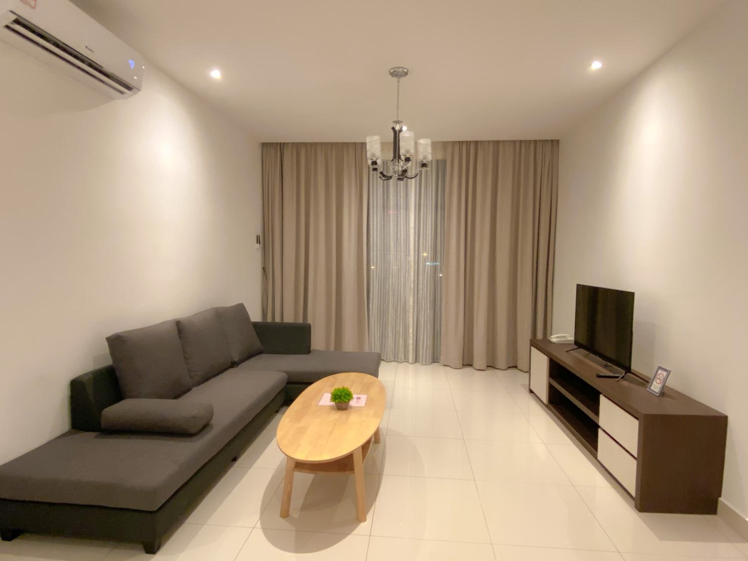3-Bedroom Apartment with Balcony
