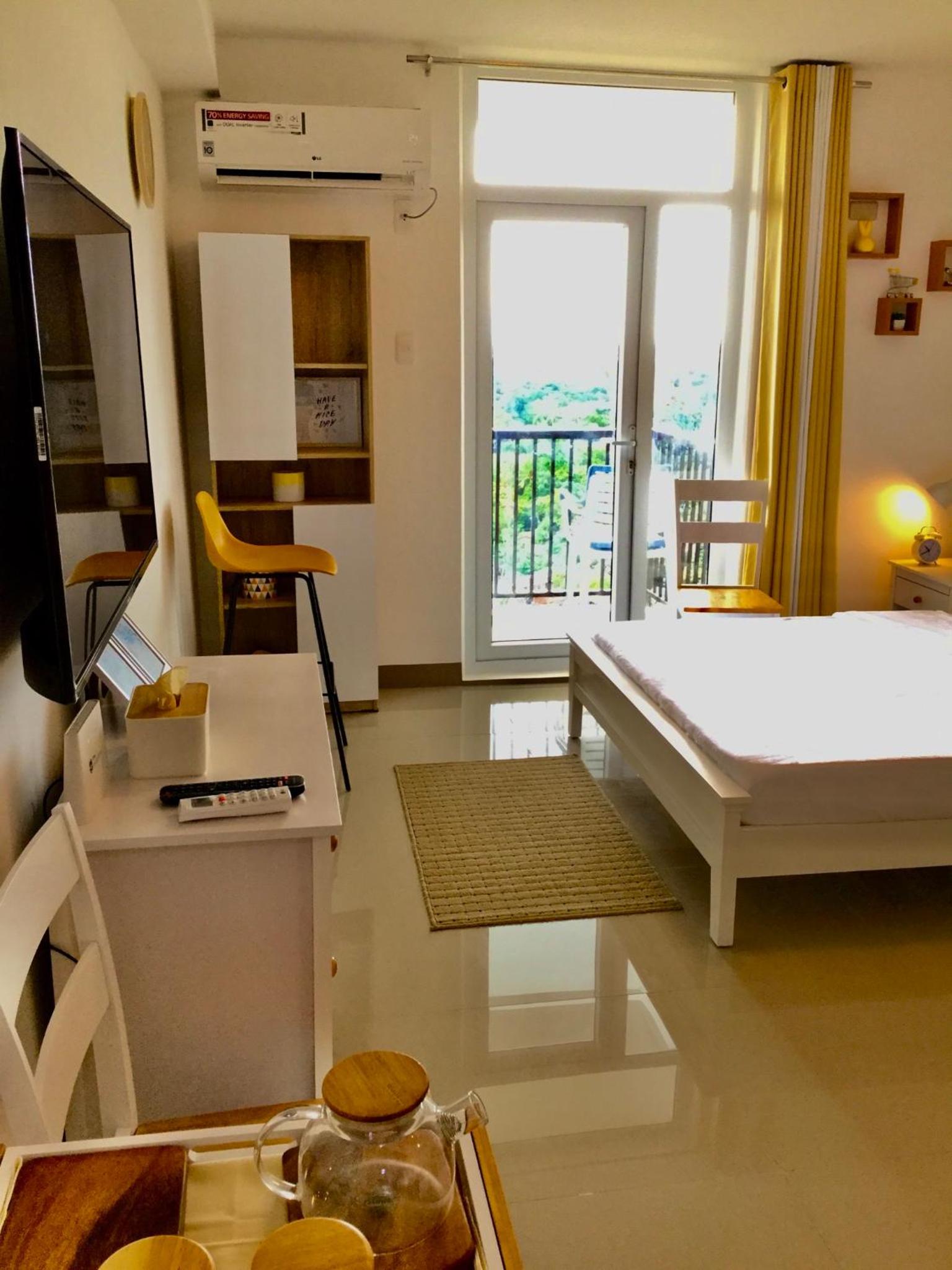 Studio with Balcony - Photo 36