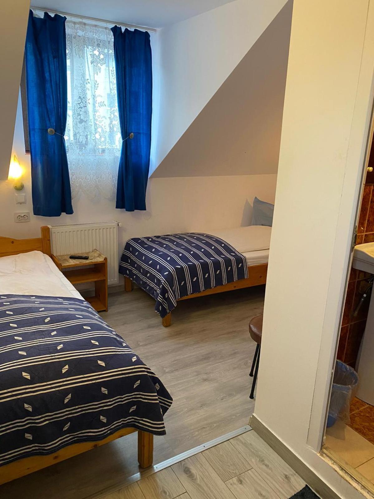 Twin Room with Bathroom