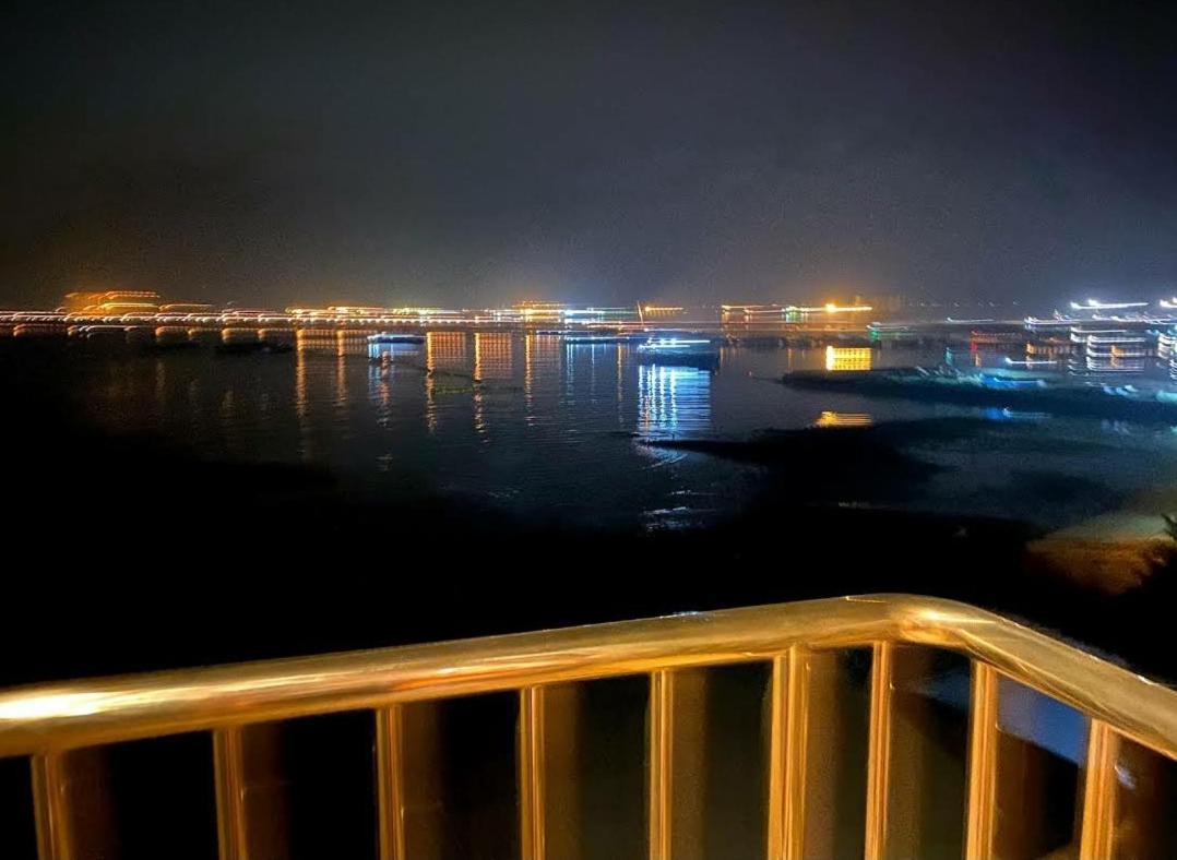Deluxe Twin Room With Sea View photo 3