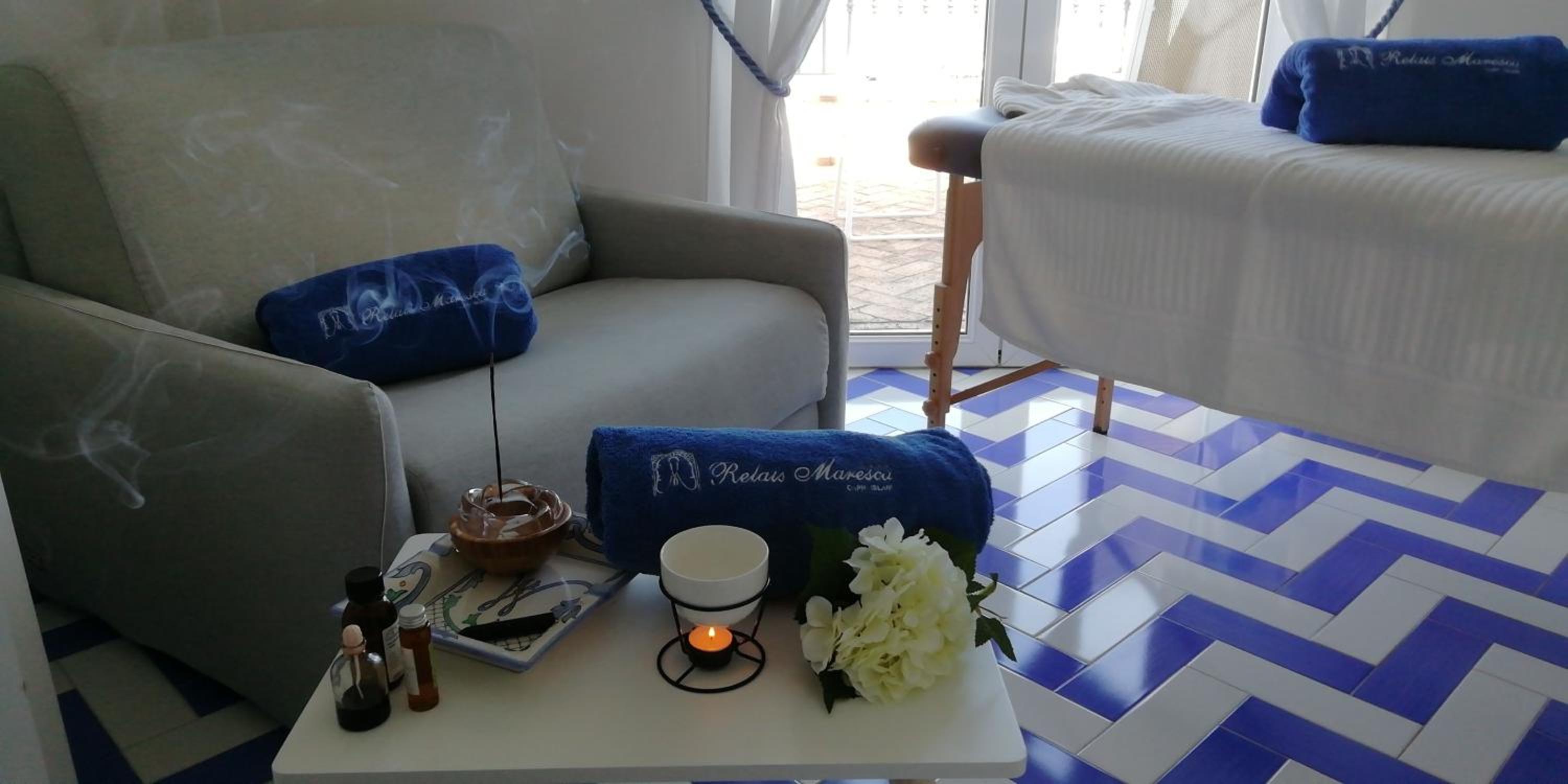 Deluxe Double Room with Sea View - Photo 9