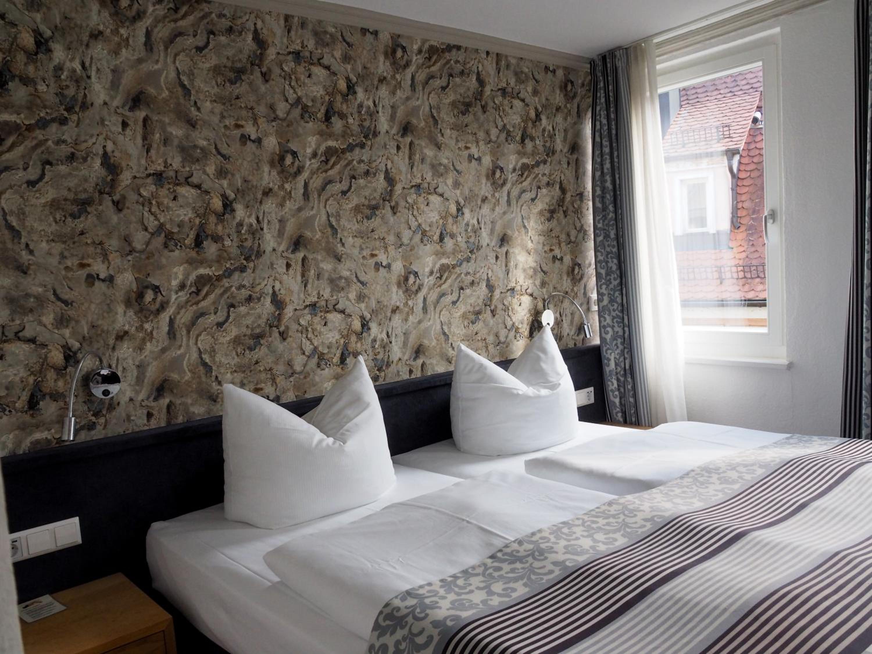 Double Room - Photo 10