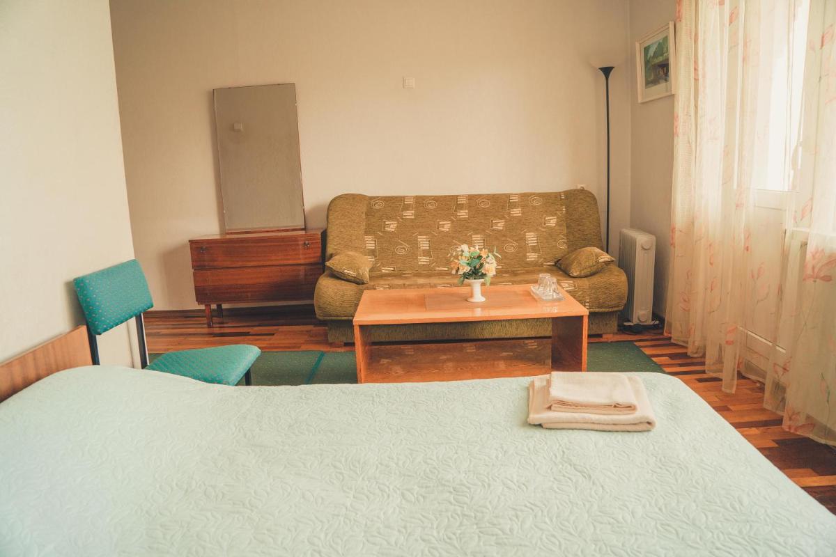 Single Room with Balcony photo 3