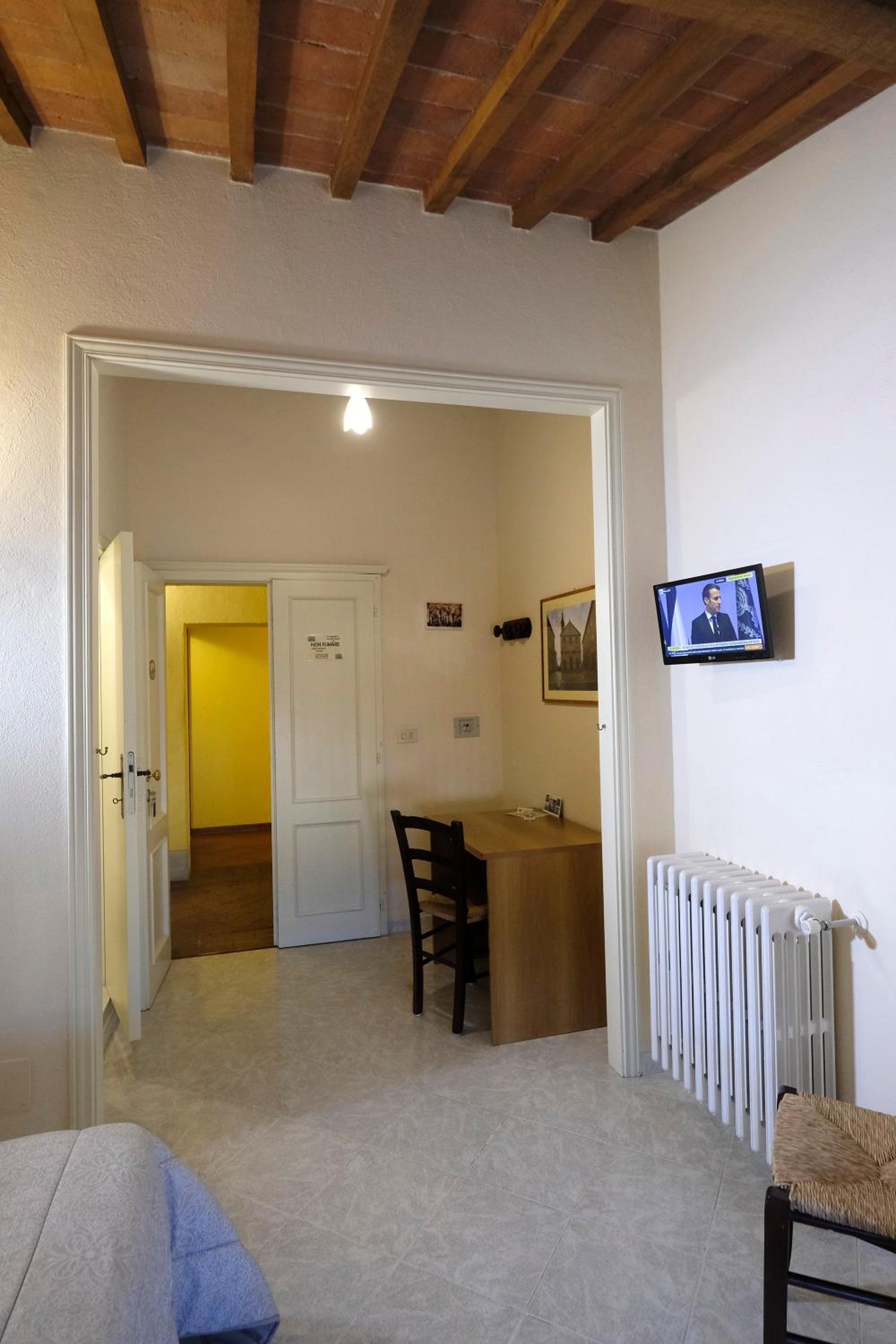 Double Room - Photo 23