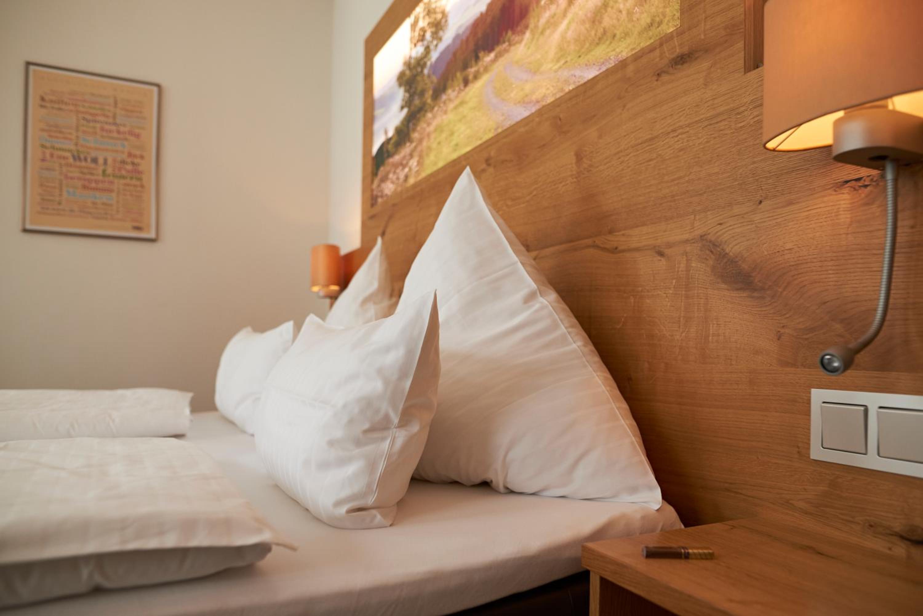 Deluxe Double Room - Photo 16