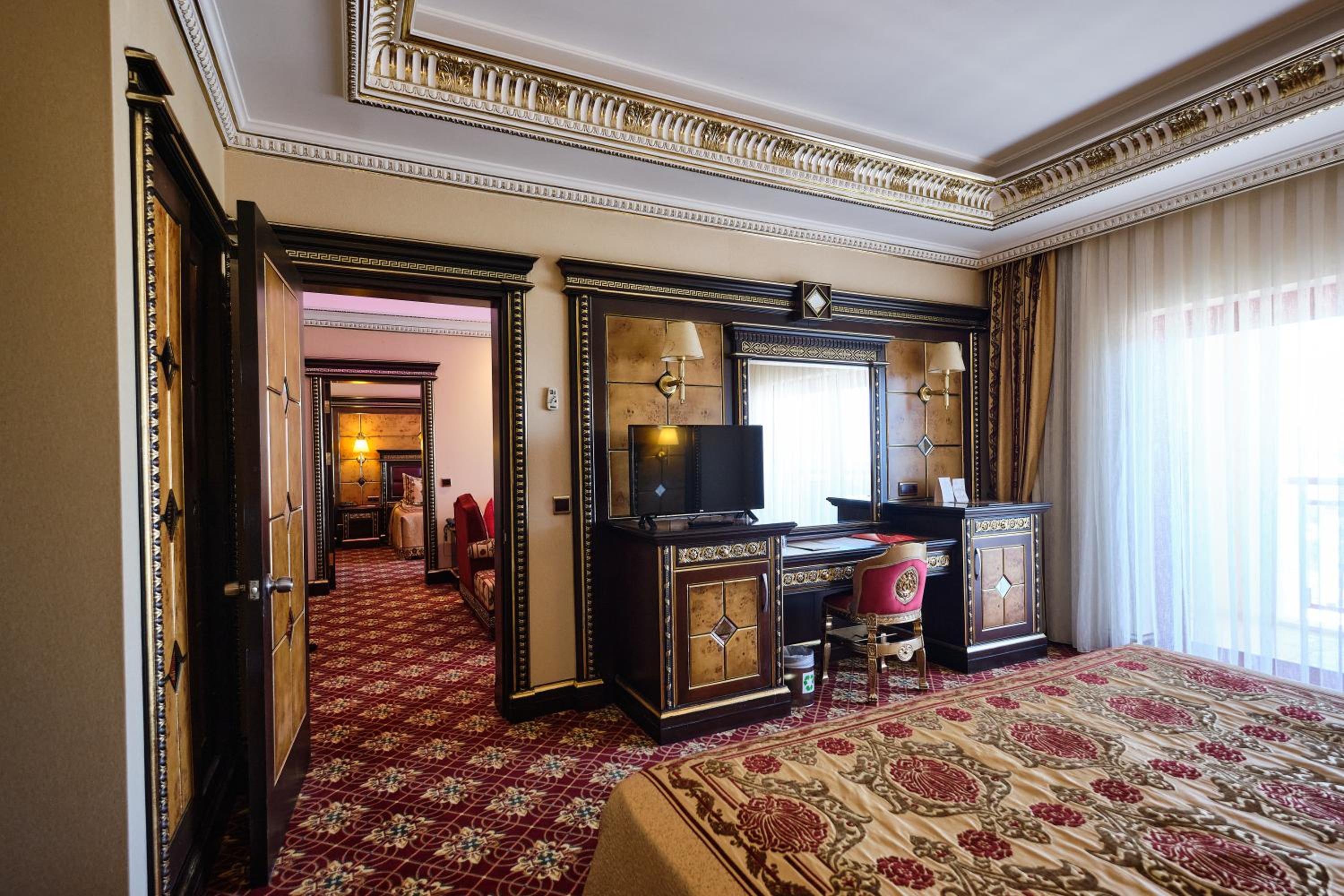 Superior Suite