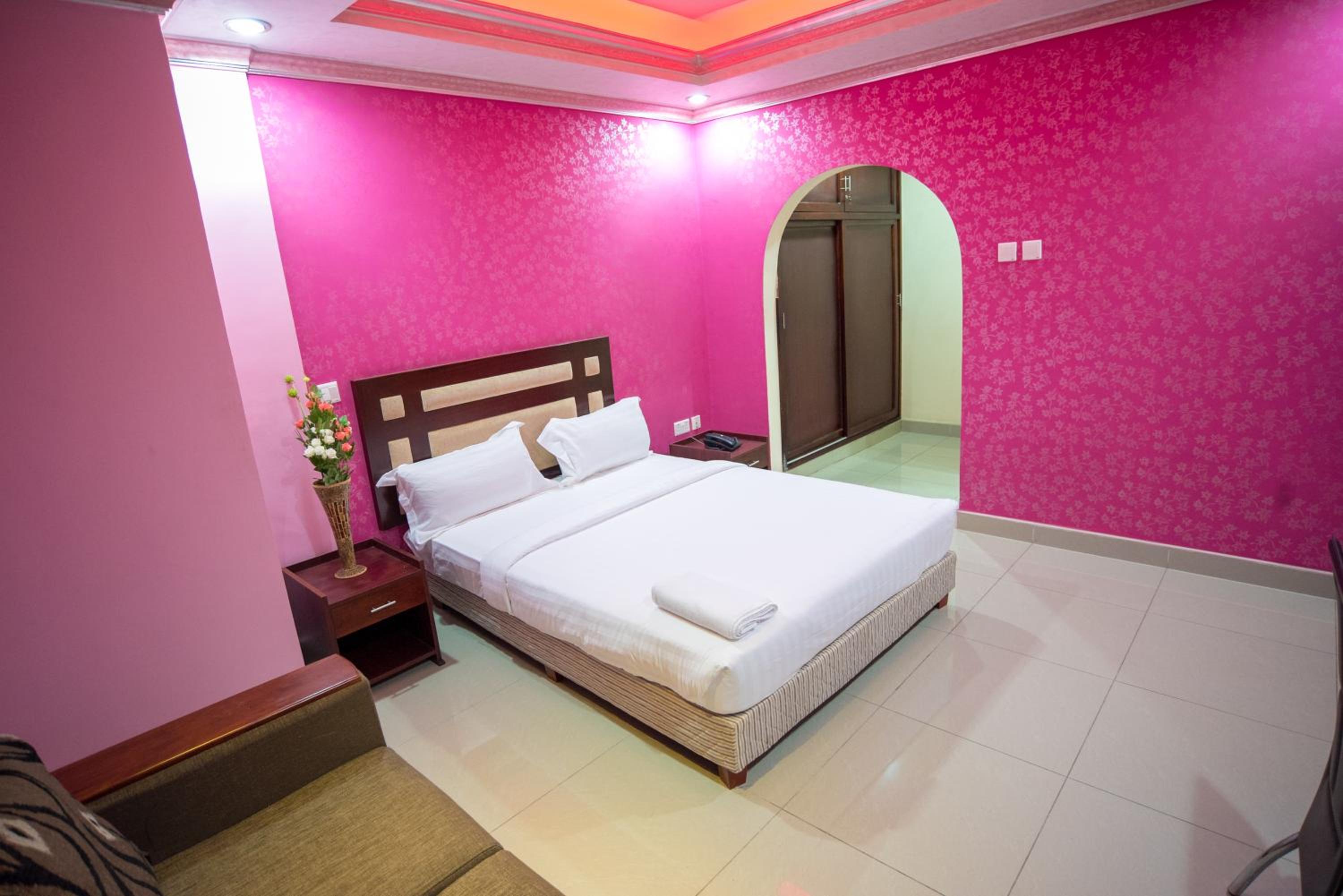 Deluxe King Room photo 3