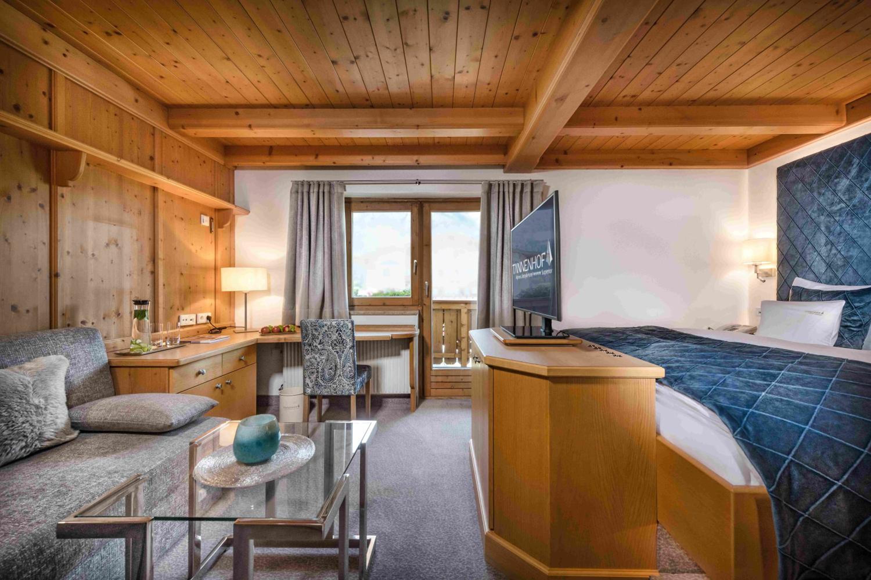 Deluxe Double Room with Shower