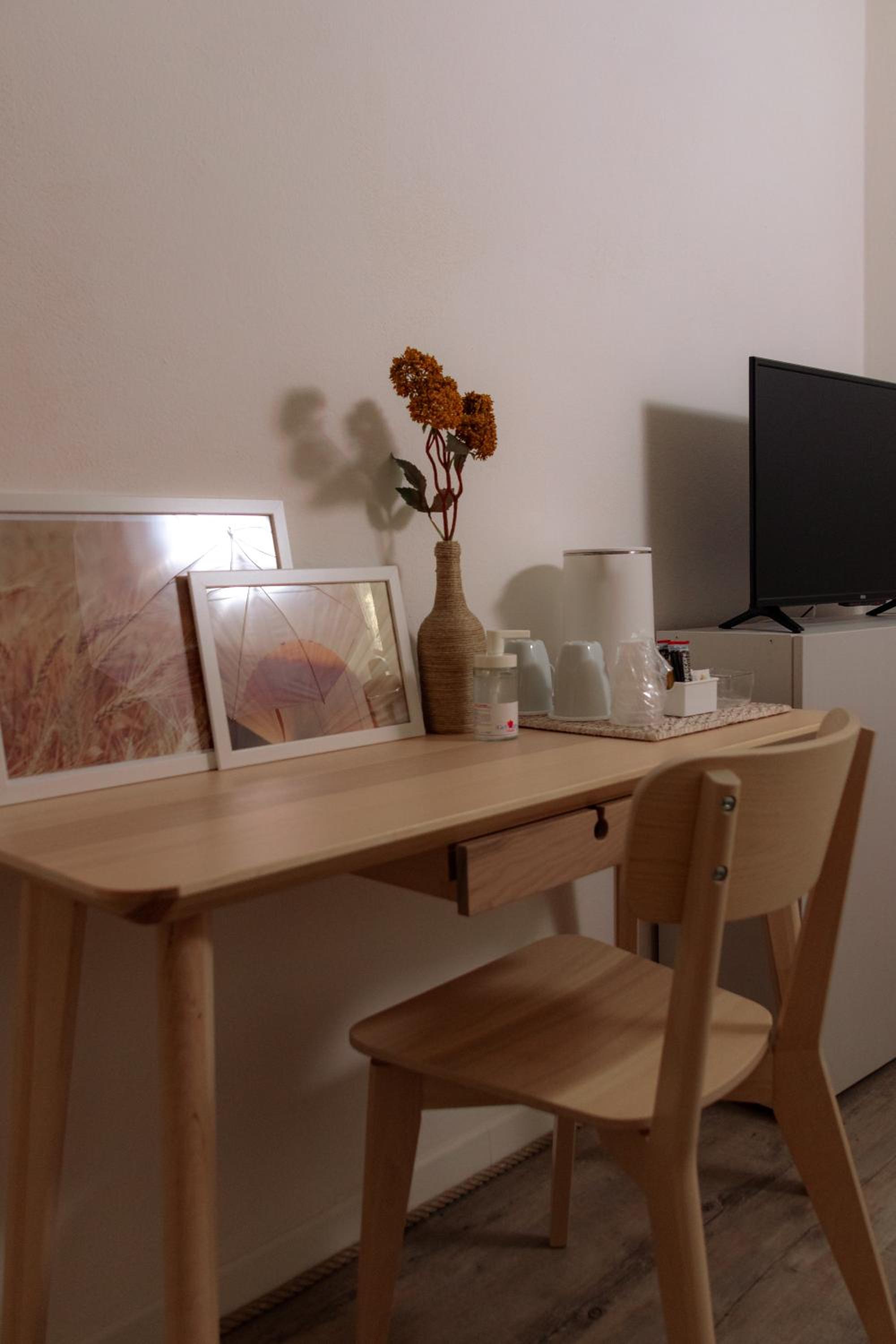 Double Room - Photo 11