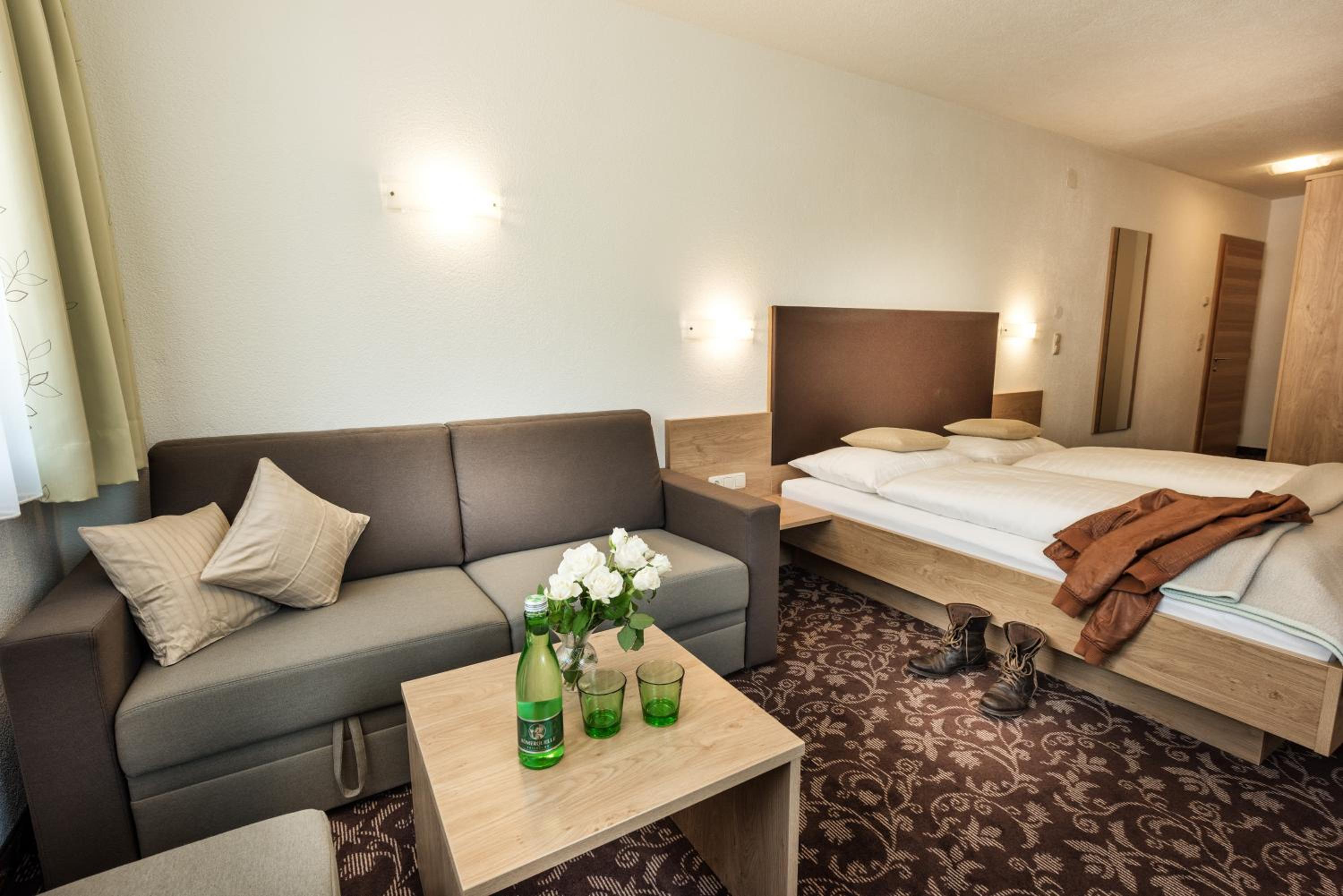 Double Room - Photo 3