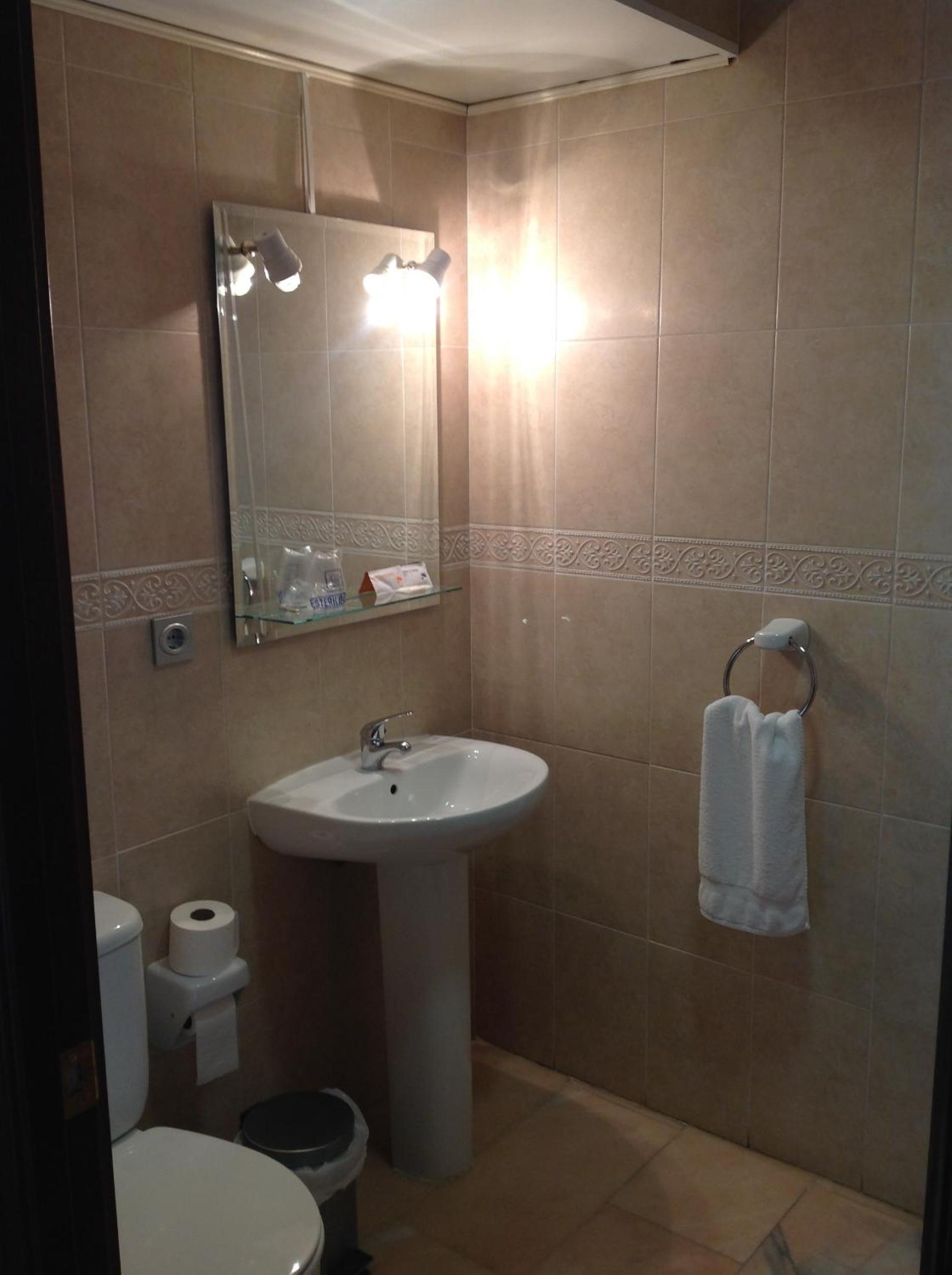 Single Room photo 3