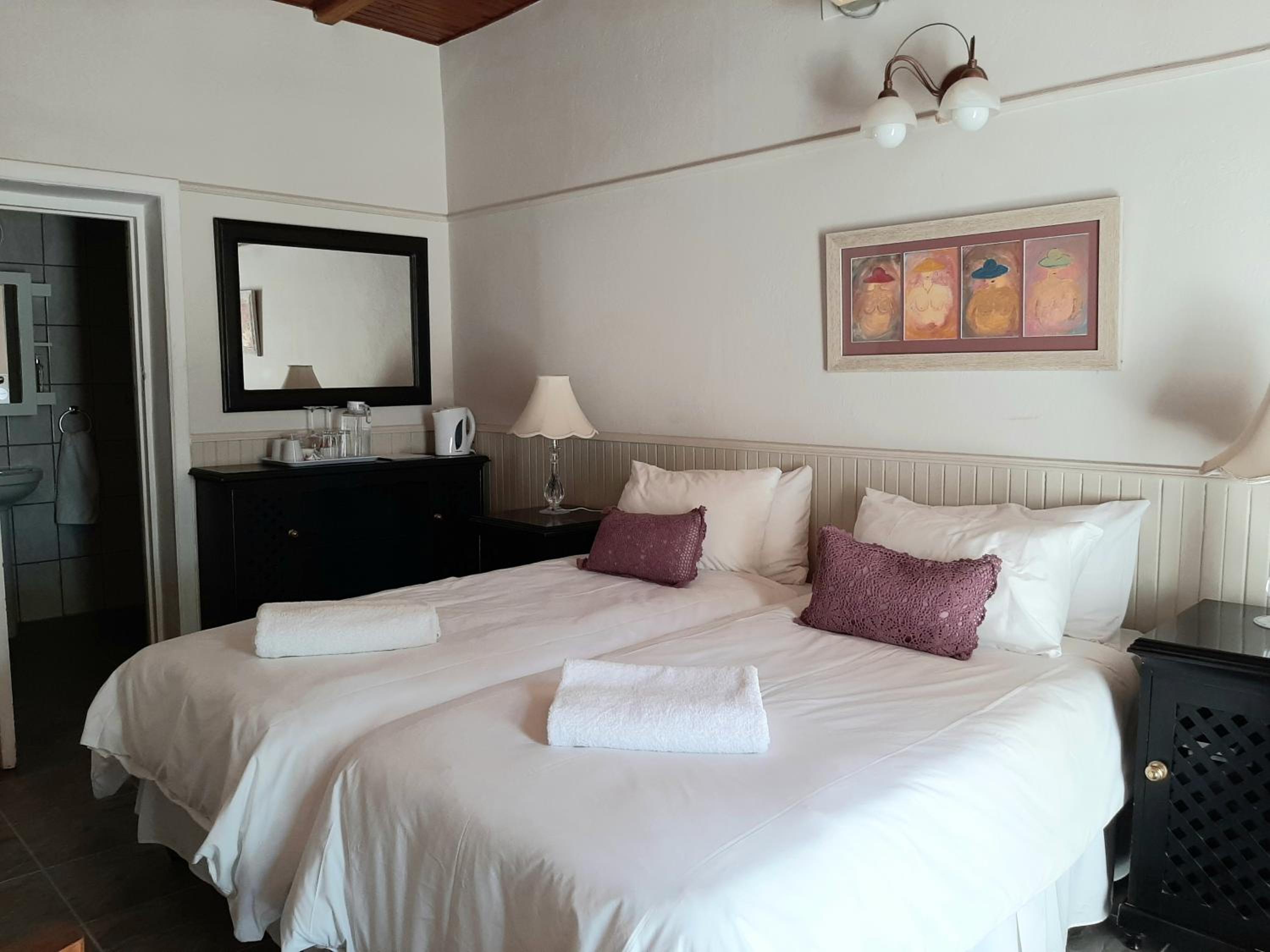 Twin Room - Photo 1