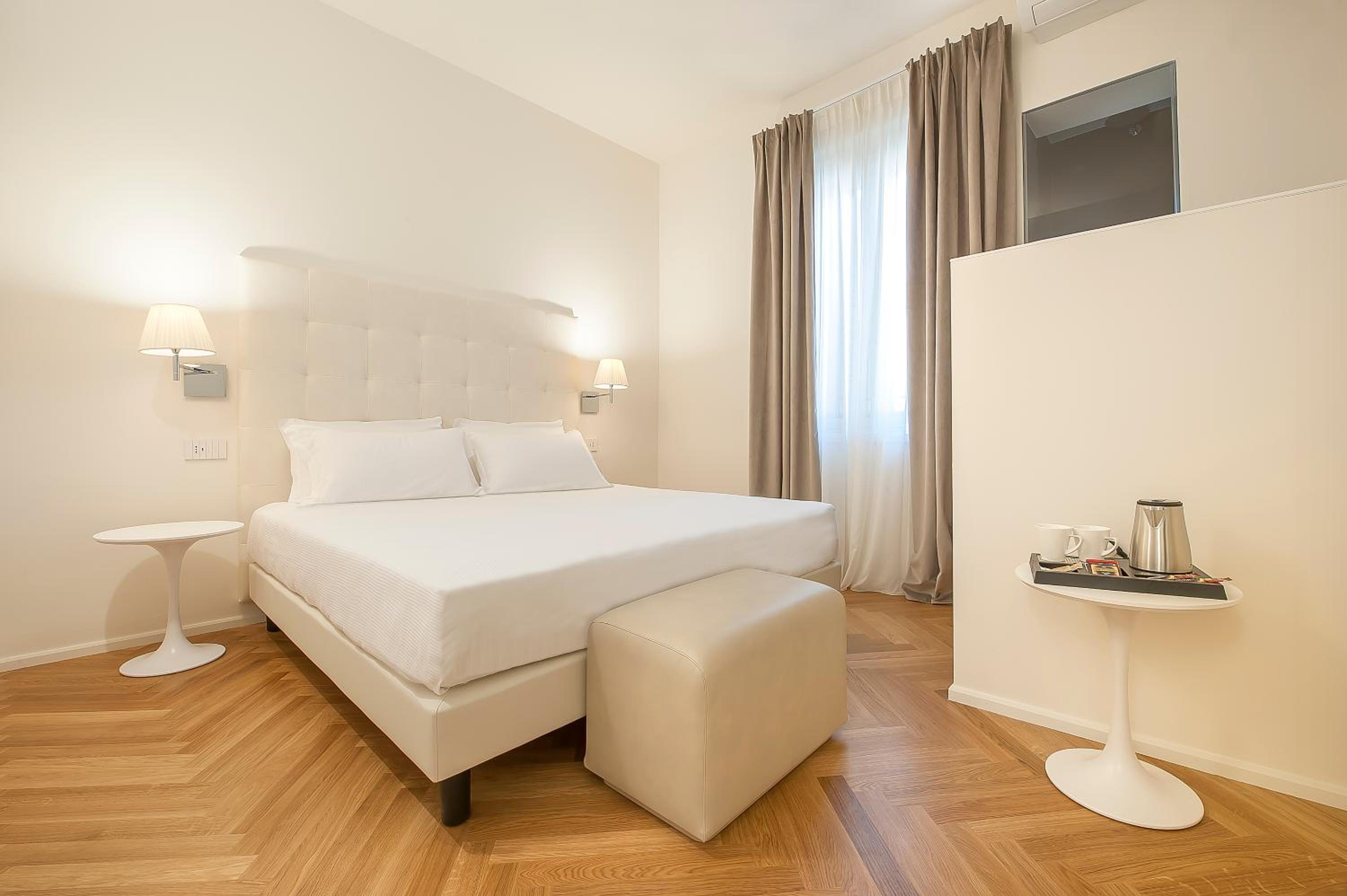 Standard Double or Twin Room - Photo 1