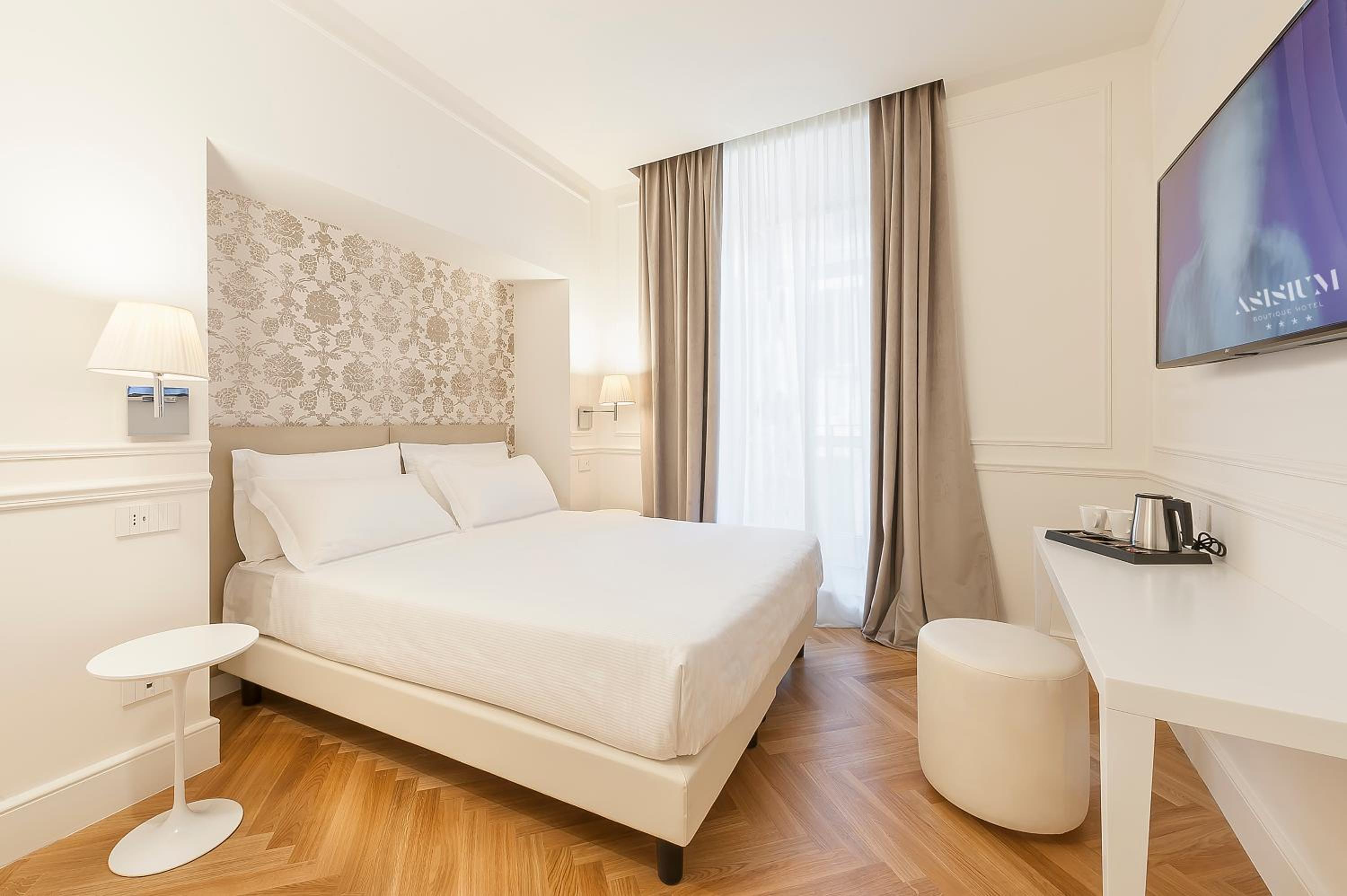 Standard Double or Twin Room - Photo 5