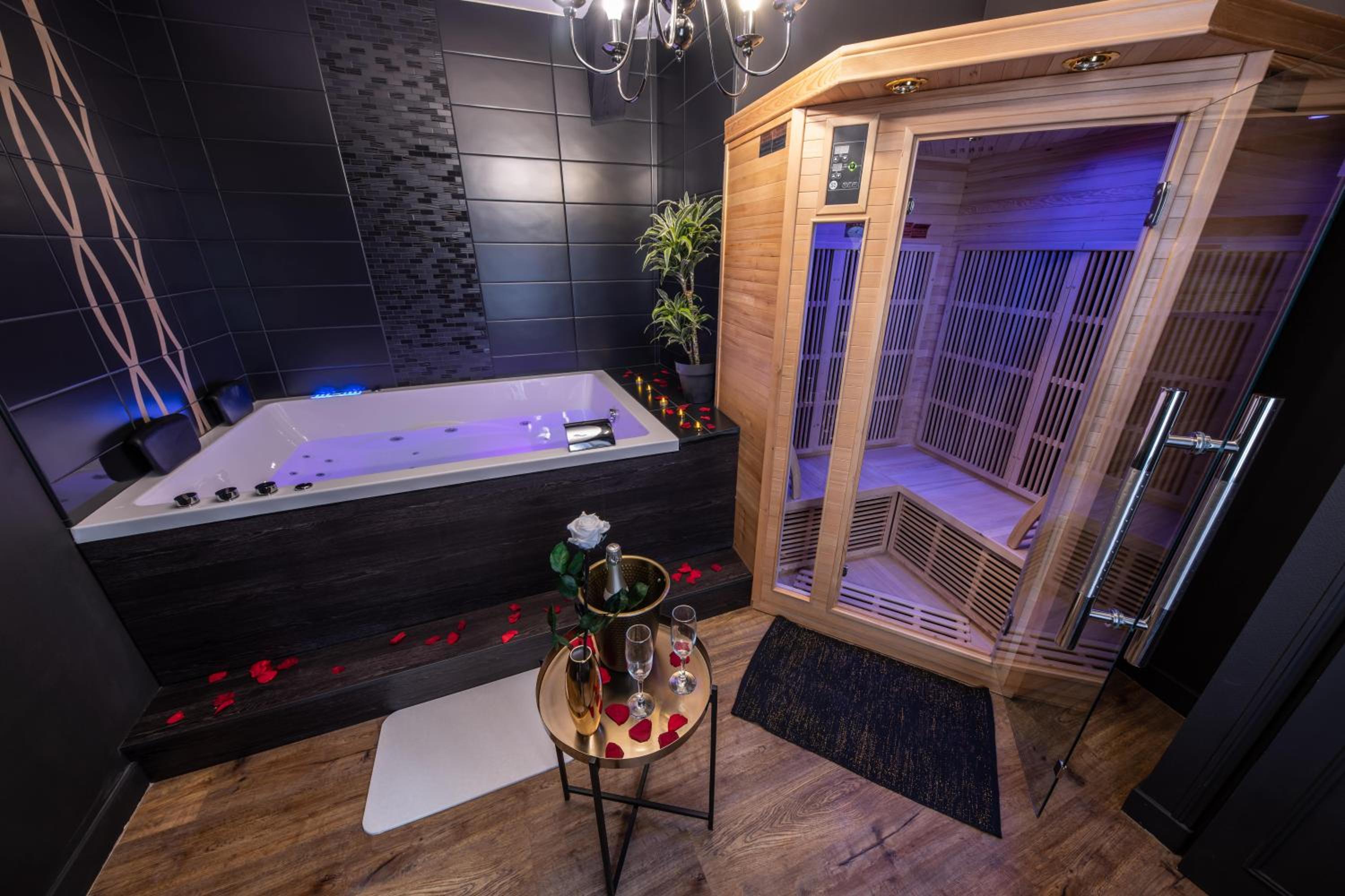Superior Apartment with Sauna - Photo 1