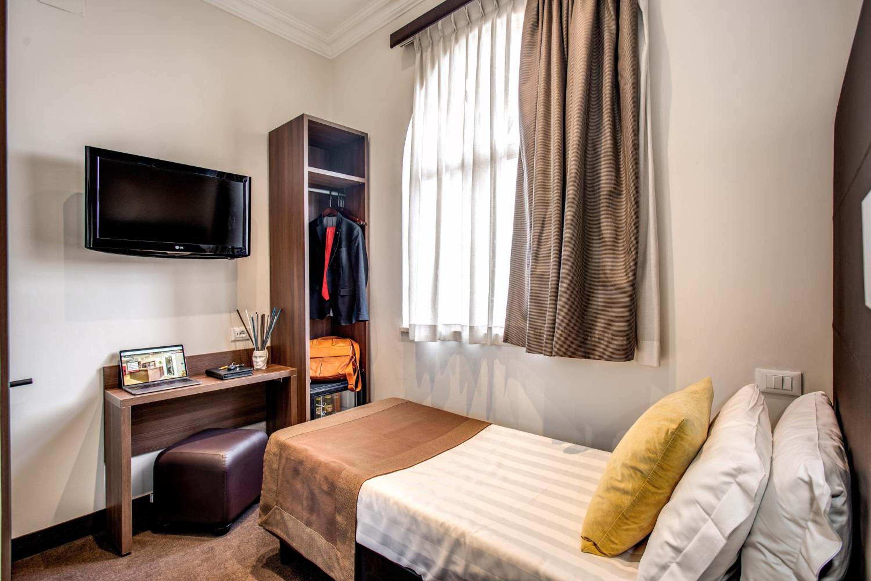 Single Room