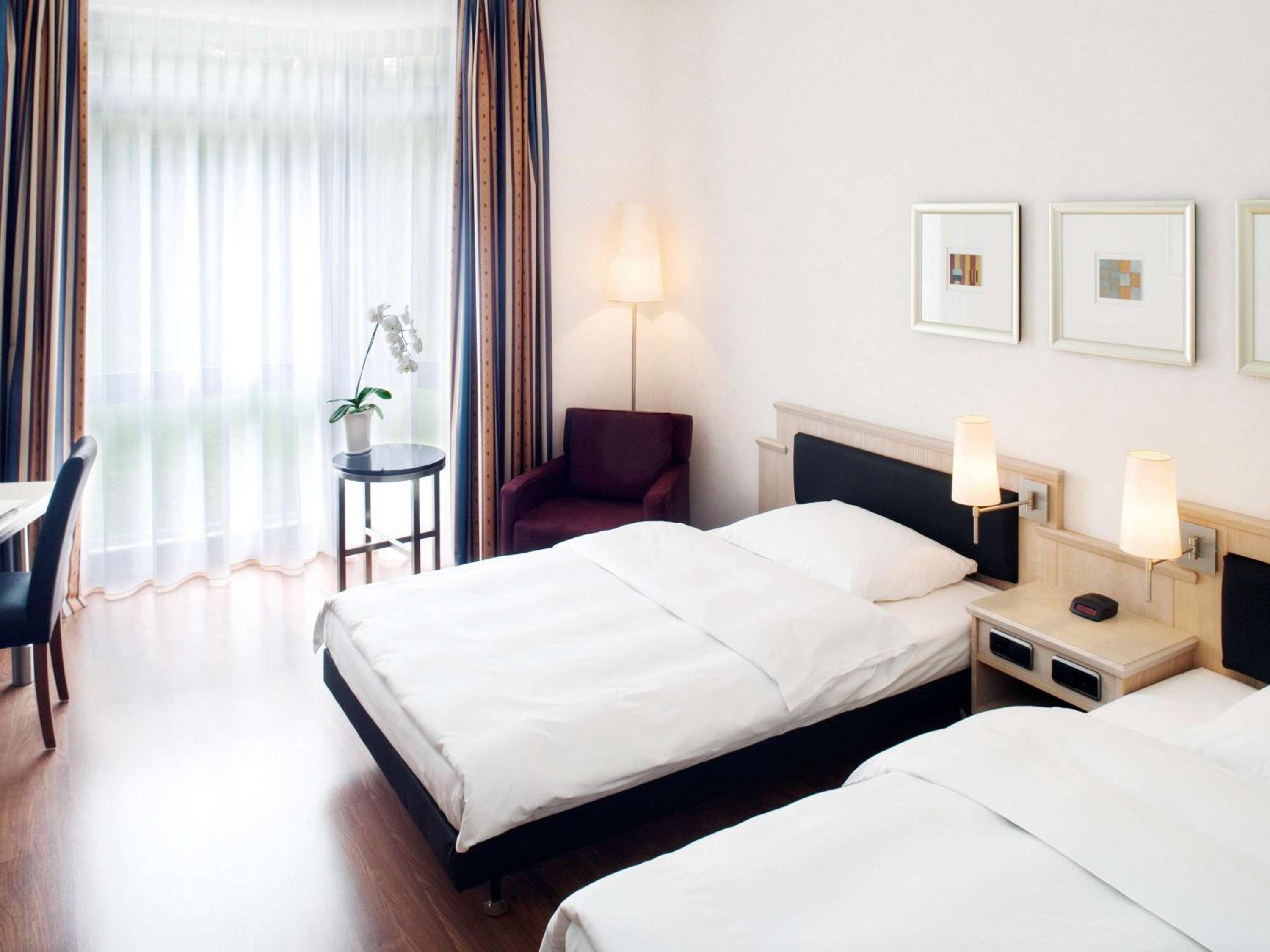 Classic Twin Room - Photo 9