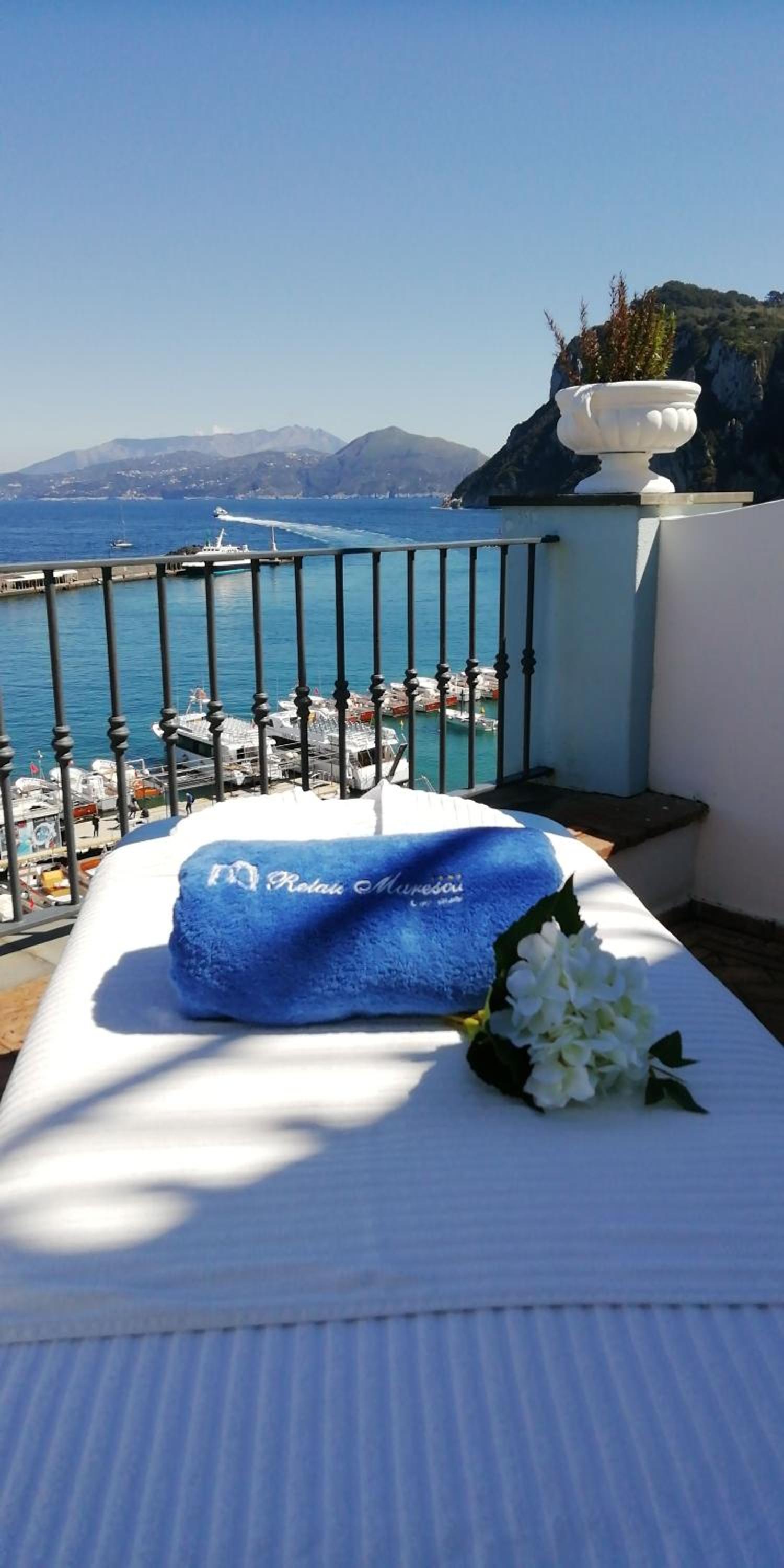 Deluxe Double Room with Sea View - Photo 10
