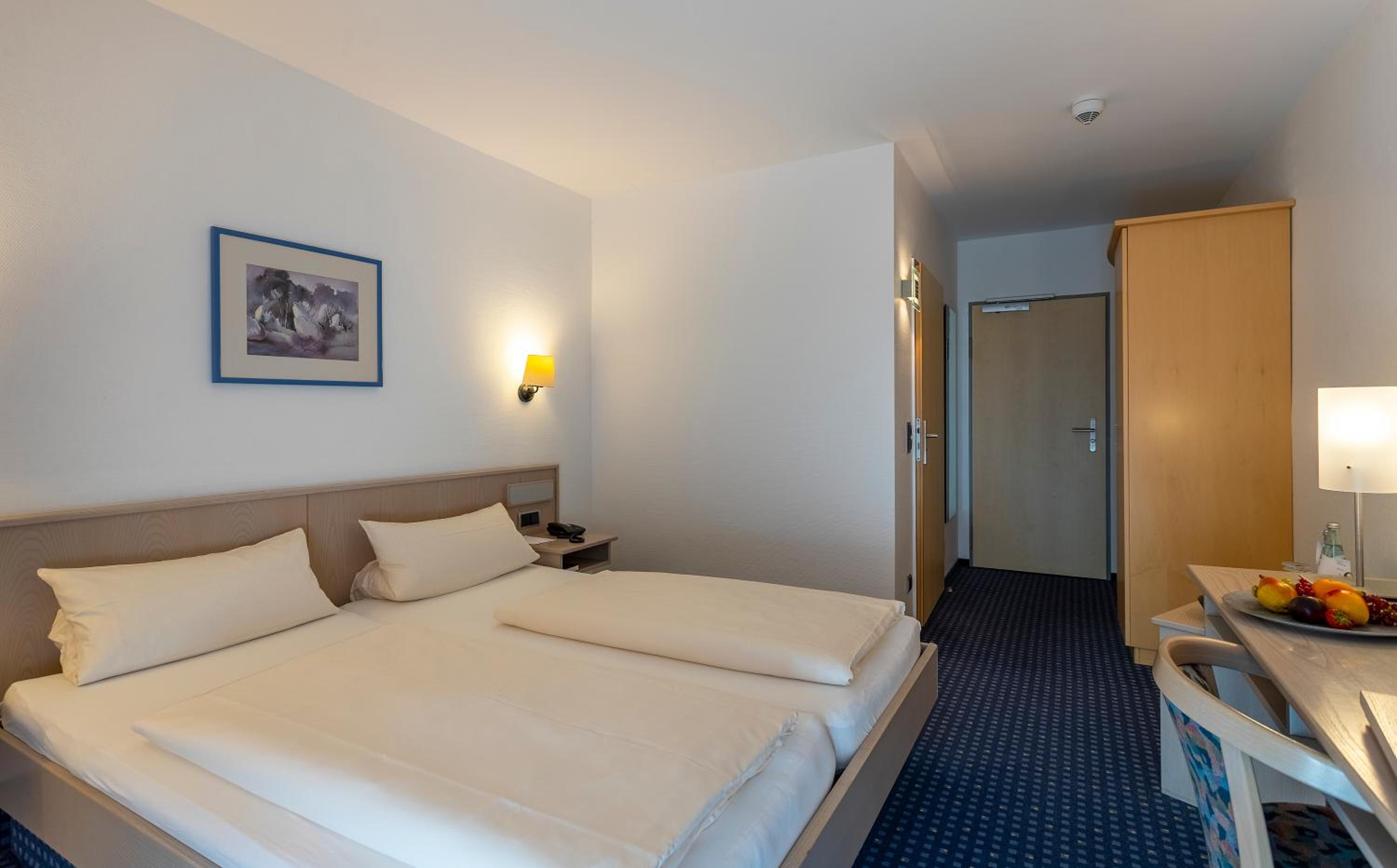 Single Room photo 2