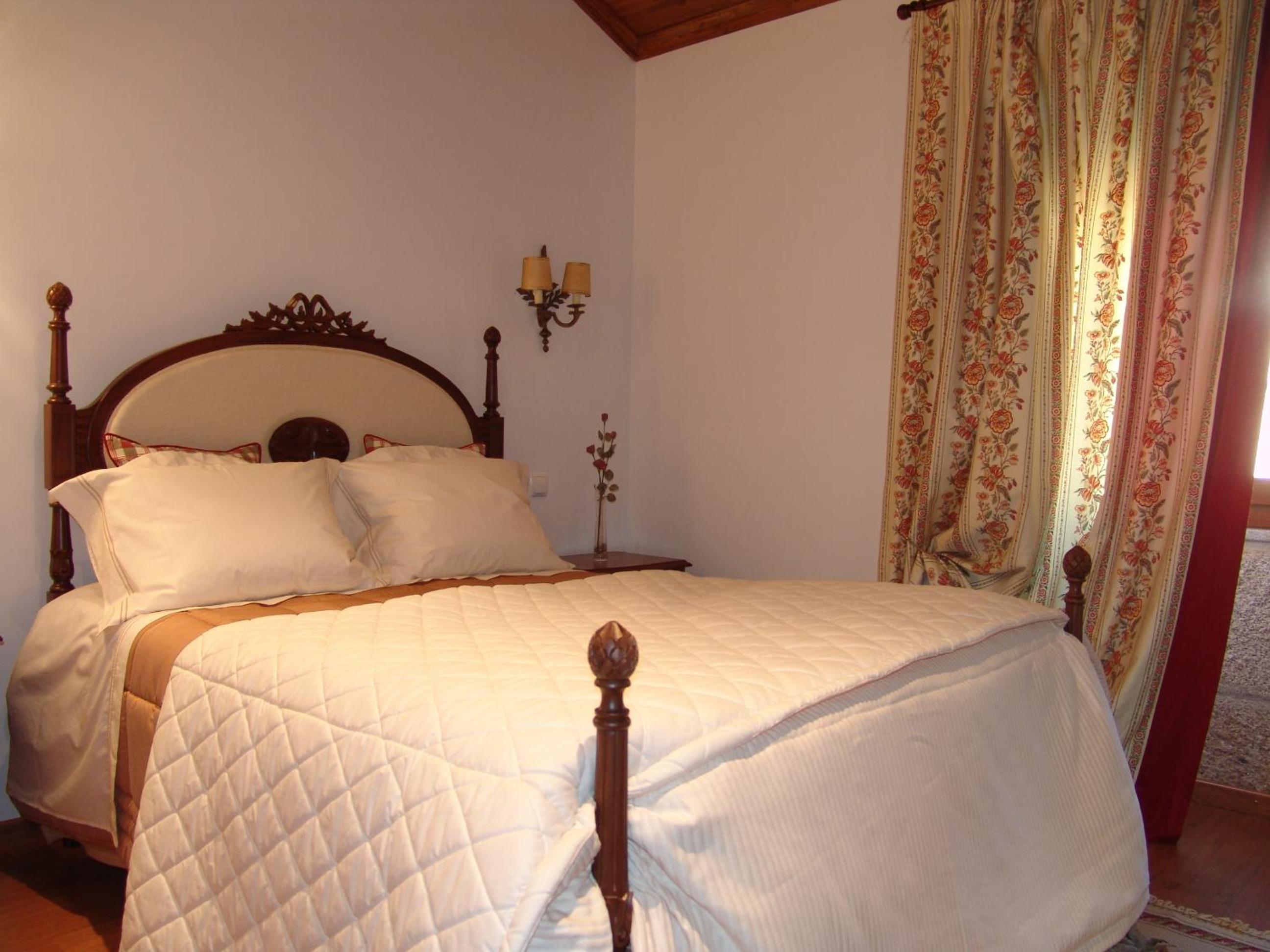Double or Twin Room - Photo 8