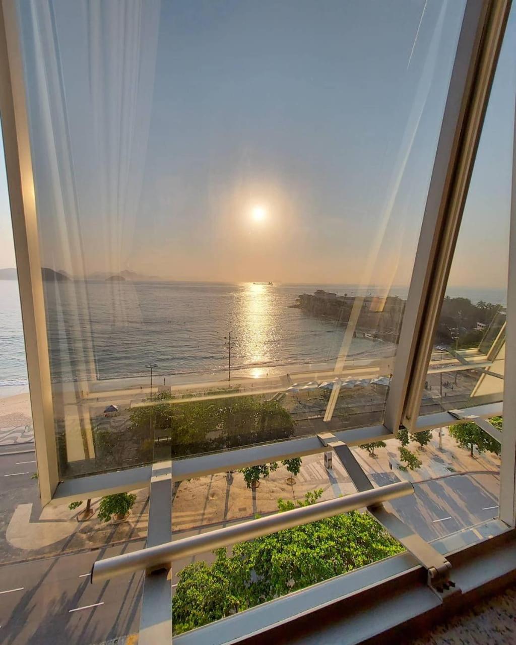 Deluxe Double Room with Sea View - Photo 3