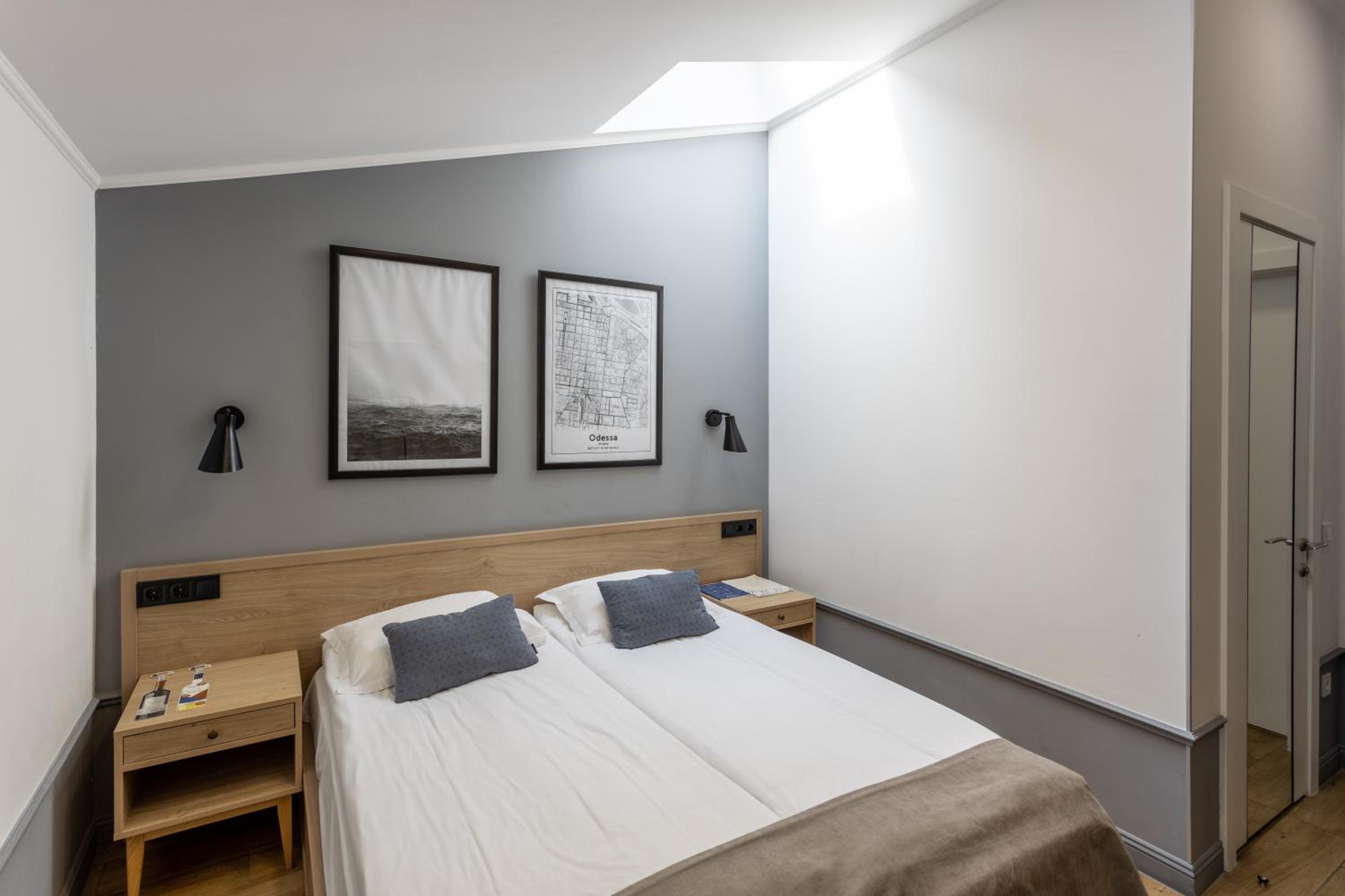 Standard Double or Twin Room with Attic Window