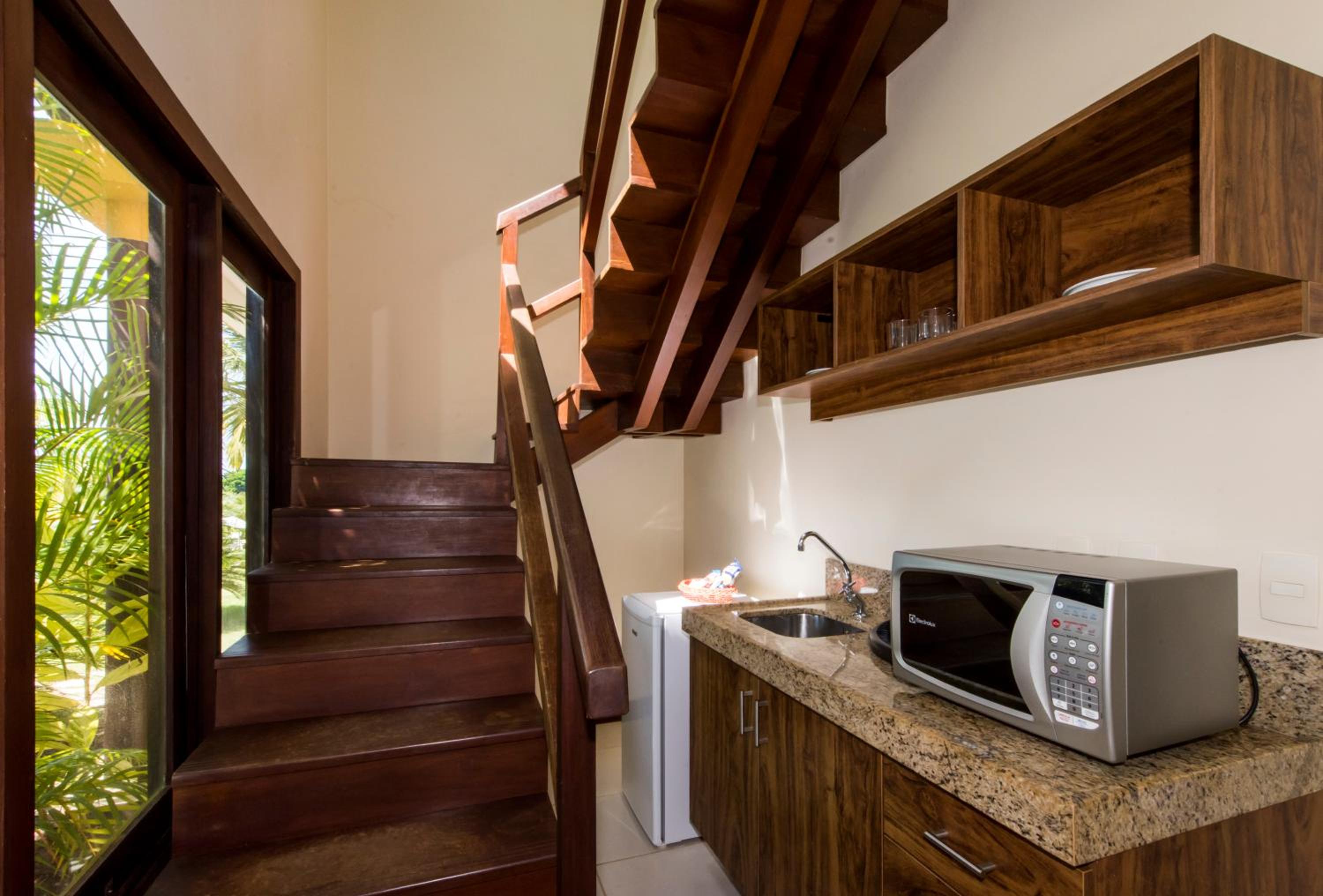 Luxury Family Chalet with Lagoon and Pool View - Photo 3