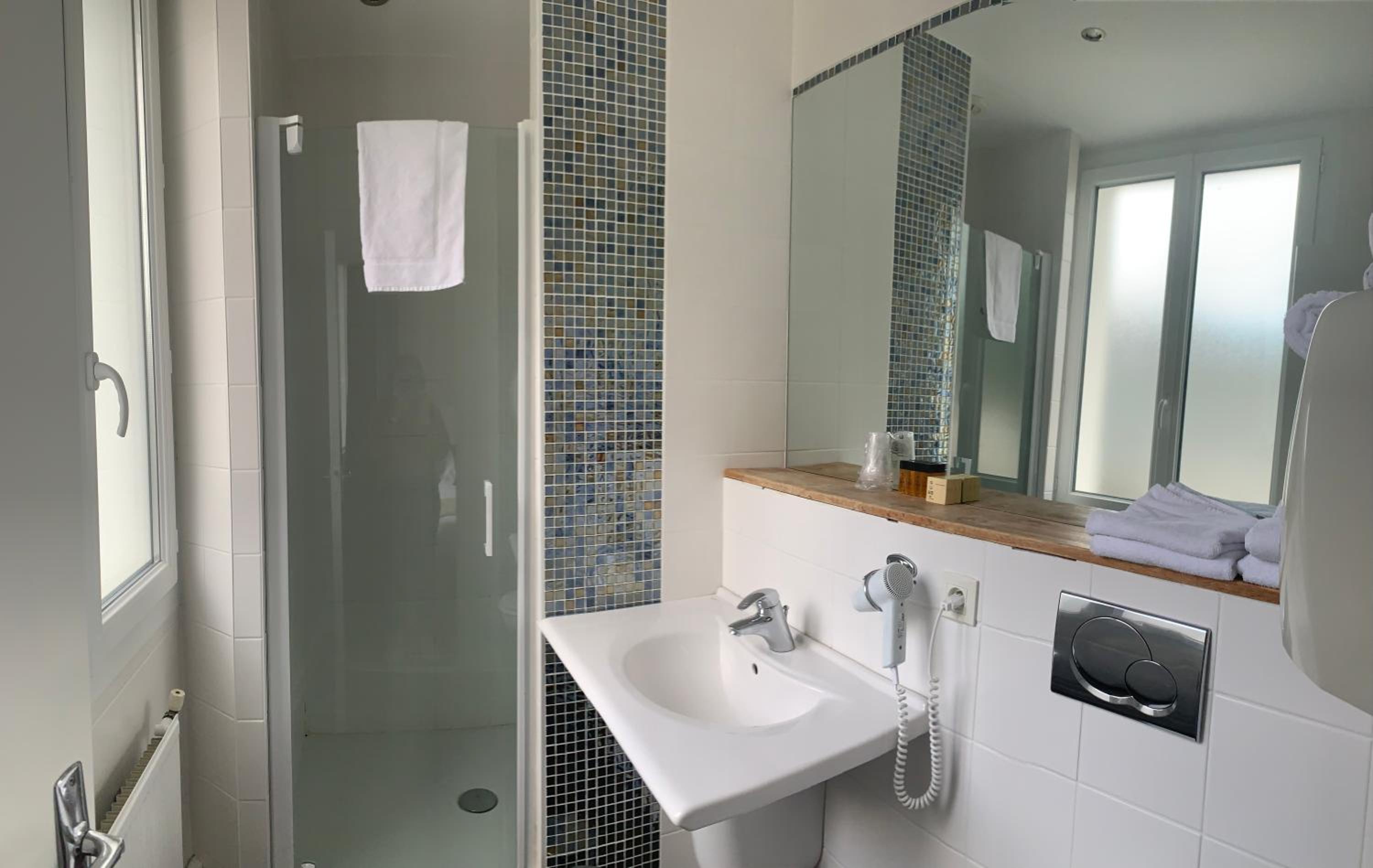 Quadruple Room - Photo 2