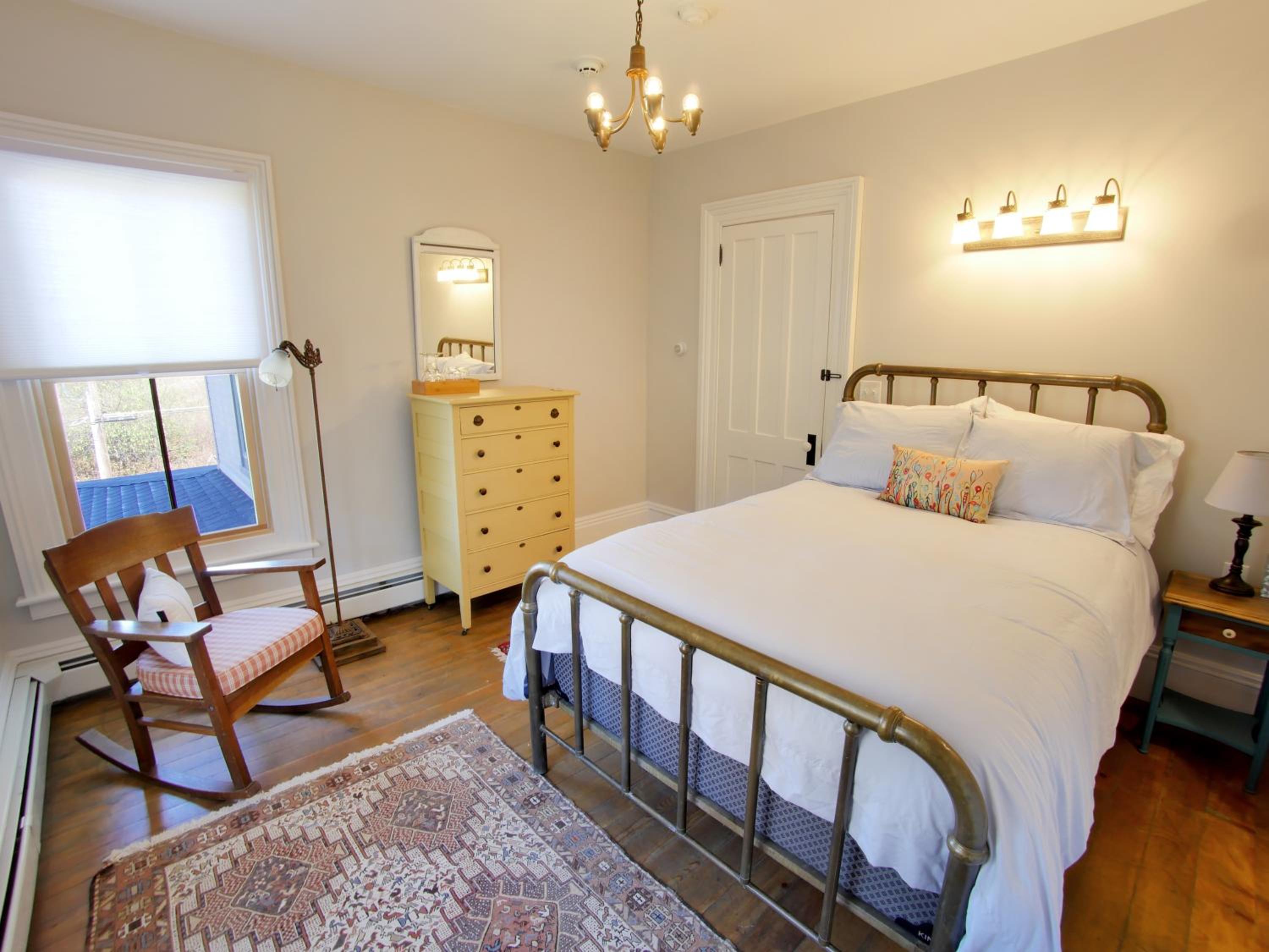 Deluxe Double Room with Bath photo 1
