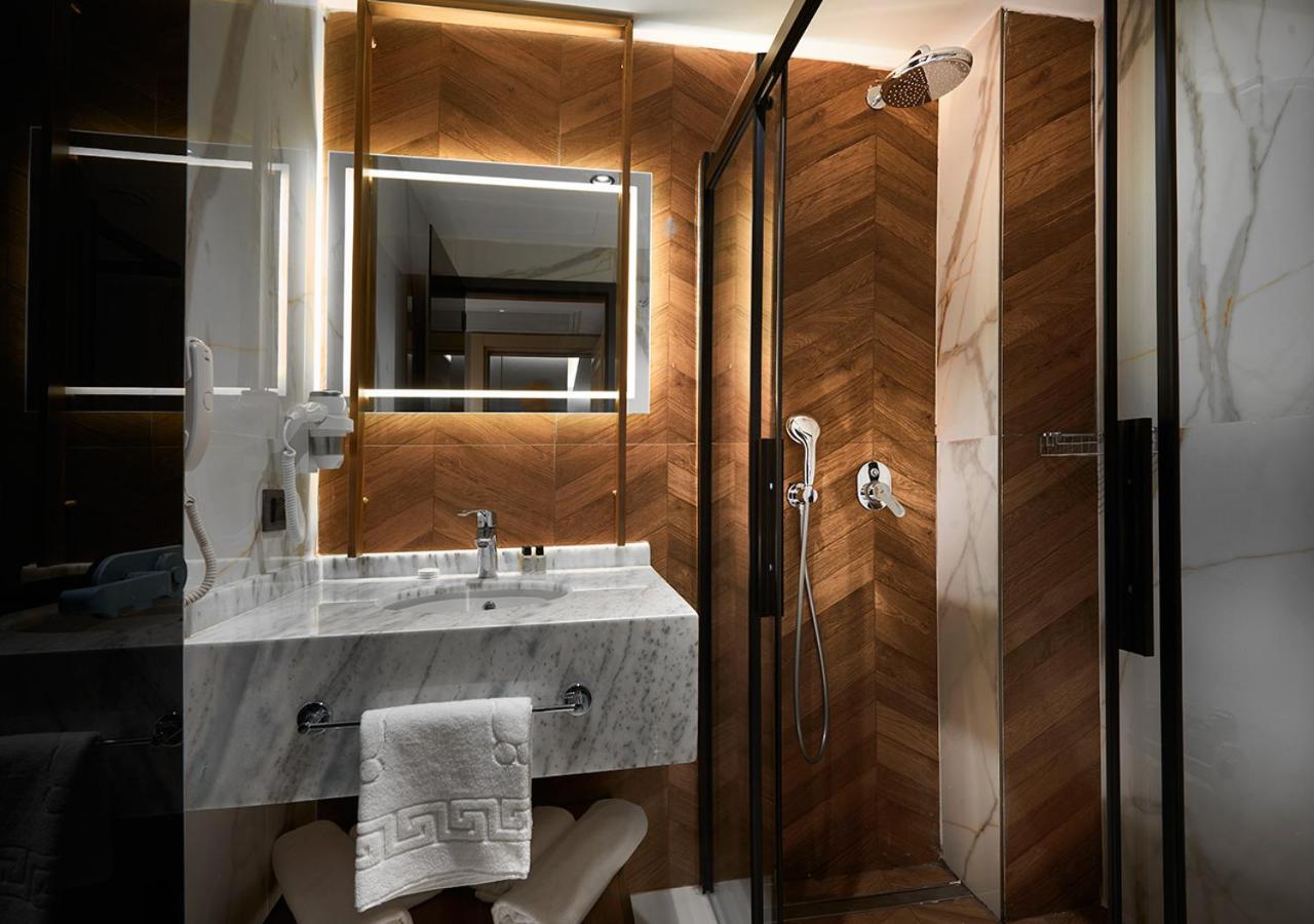 Superior Triple Room photo 2