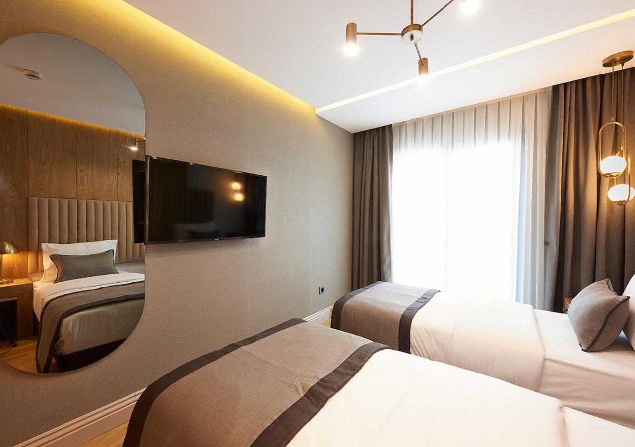 Superior Double or Twin Room photo 2