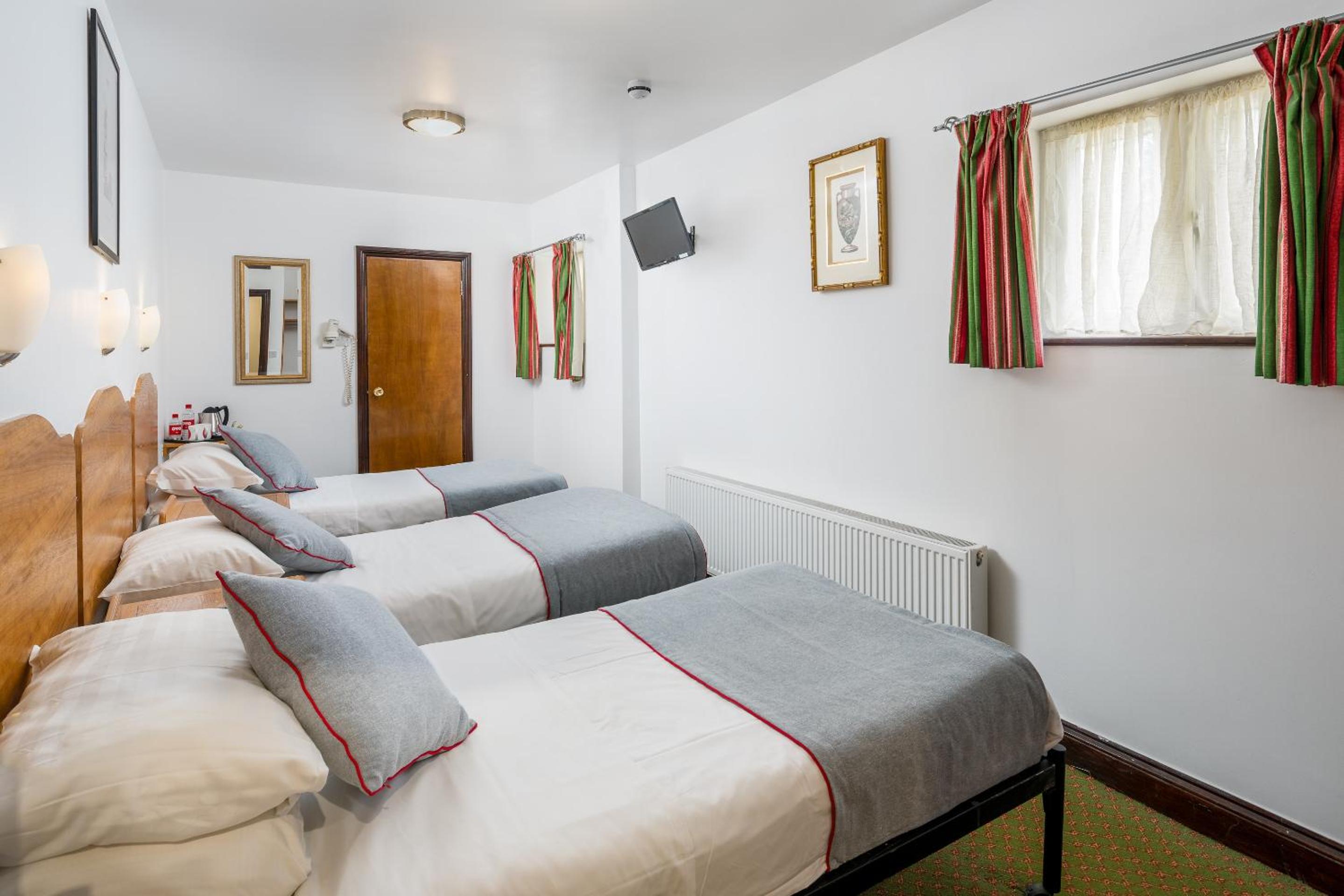 Deluxe Triple Room photo 1