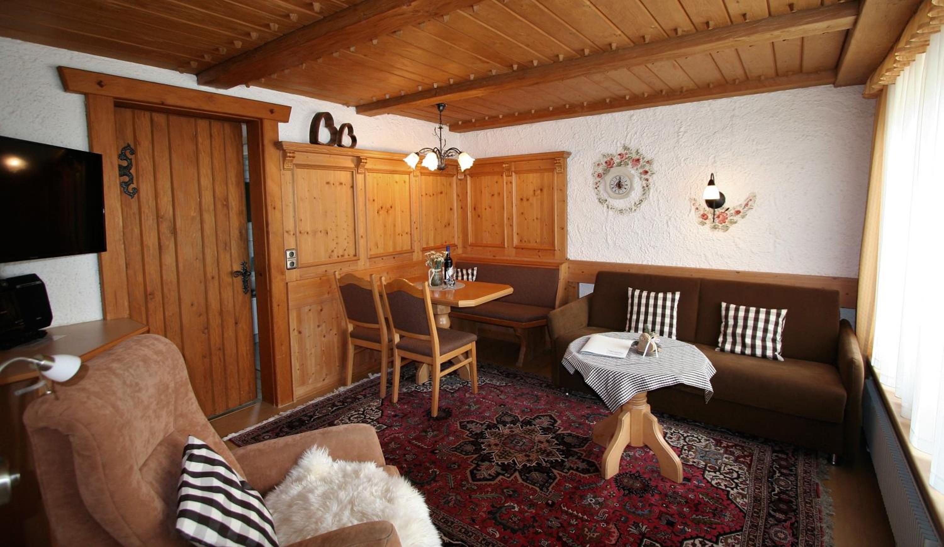 Apartment with Terrace photo 3