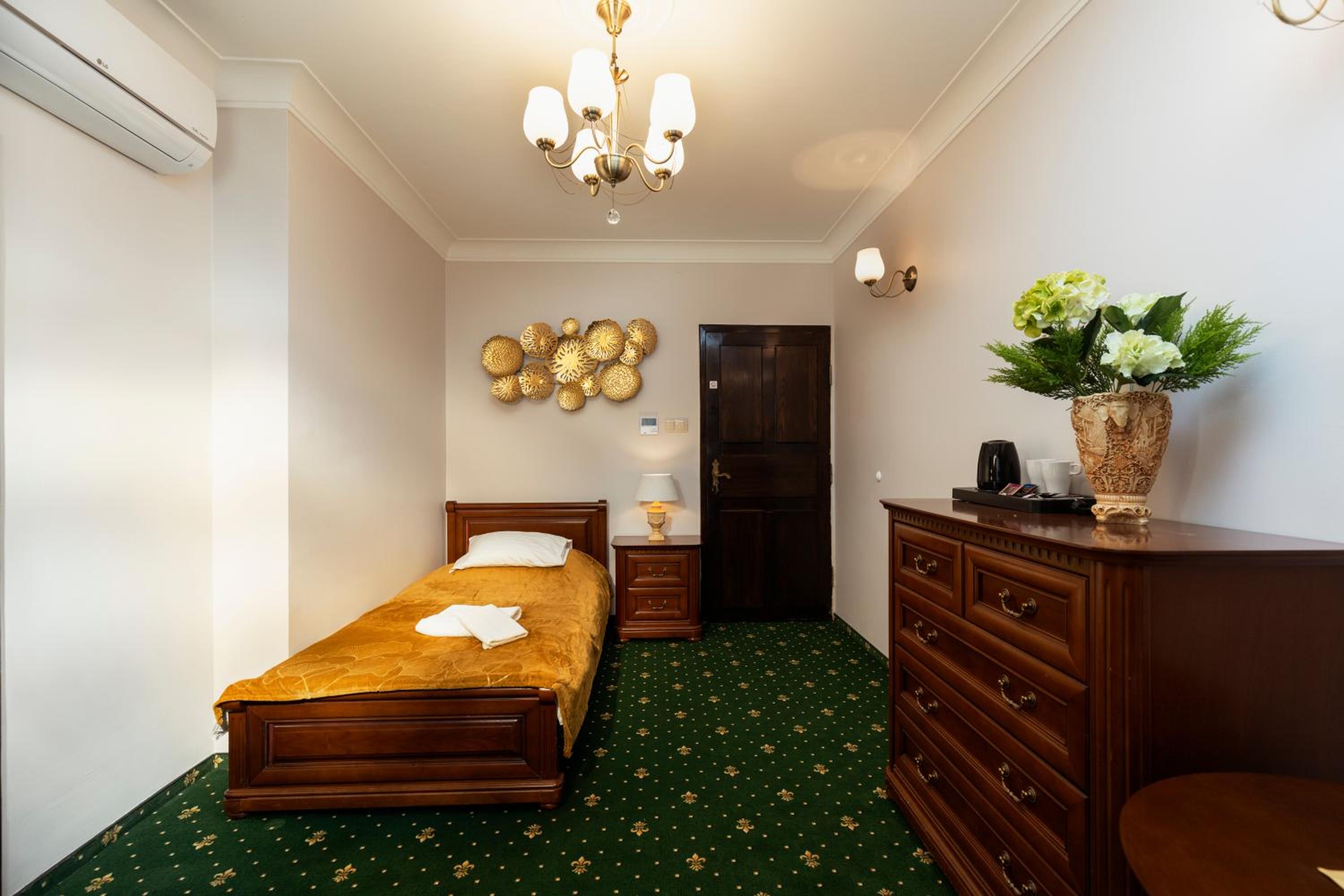 Deluxe Single Room photo 3