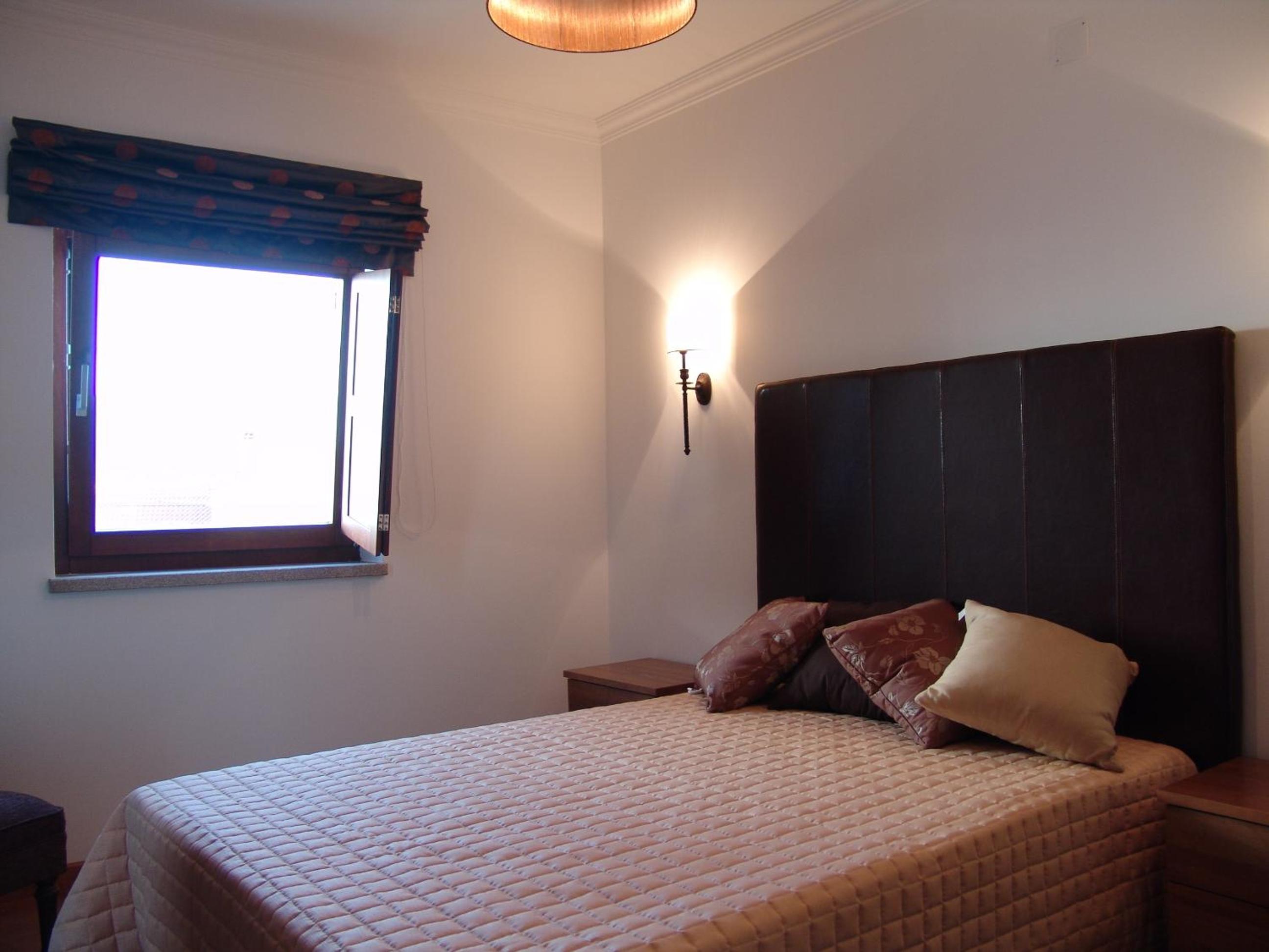 Double or Twin Room - Photo 6