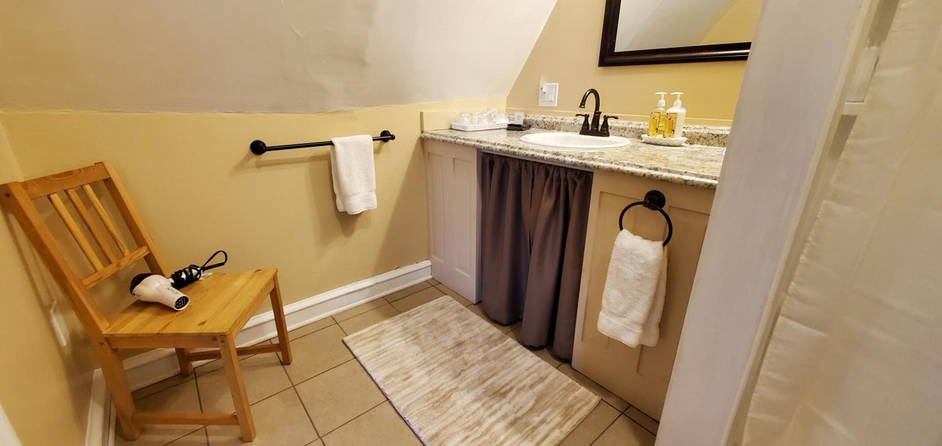 Deluxe Queen Room photo 2