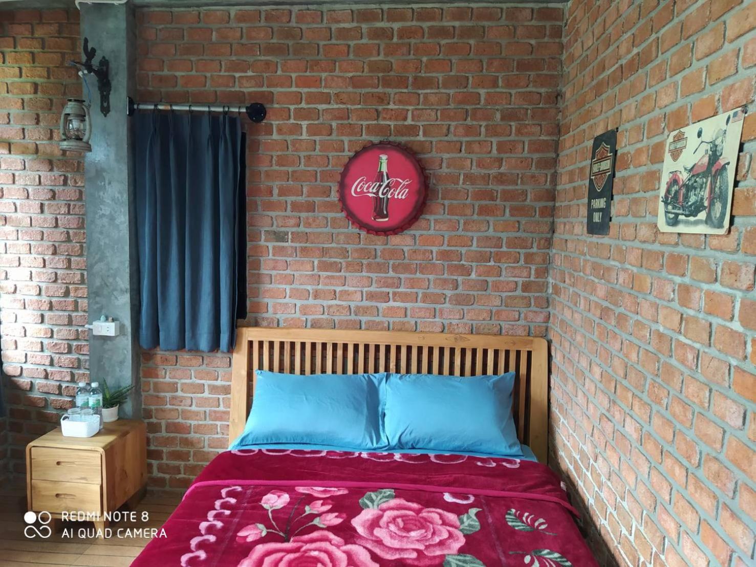 Double Room with Balcony - Photo 7