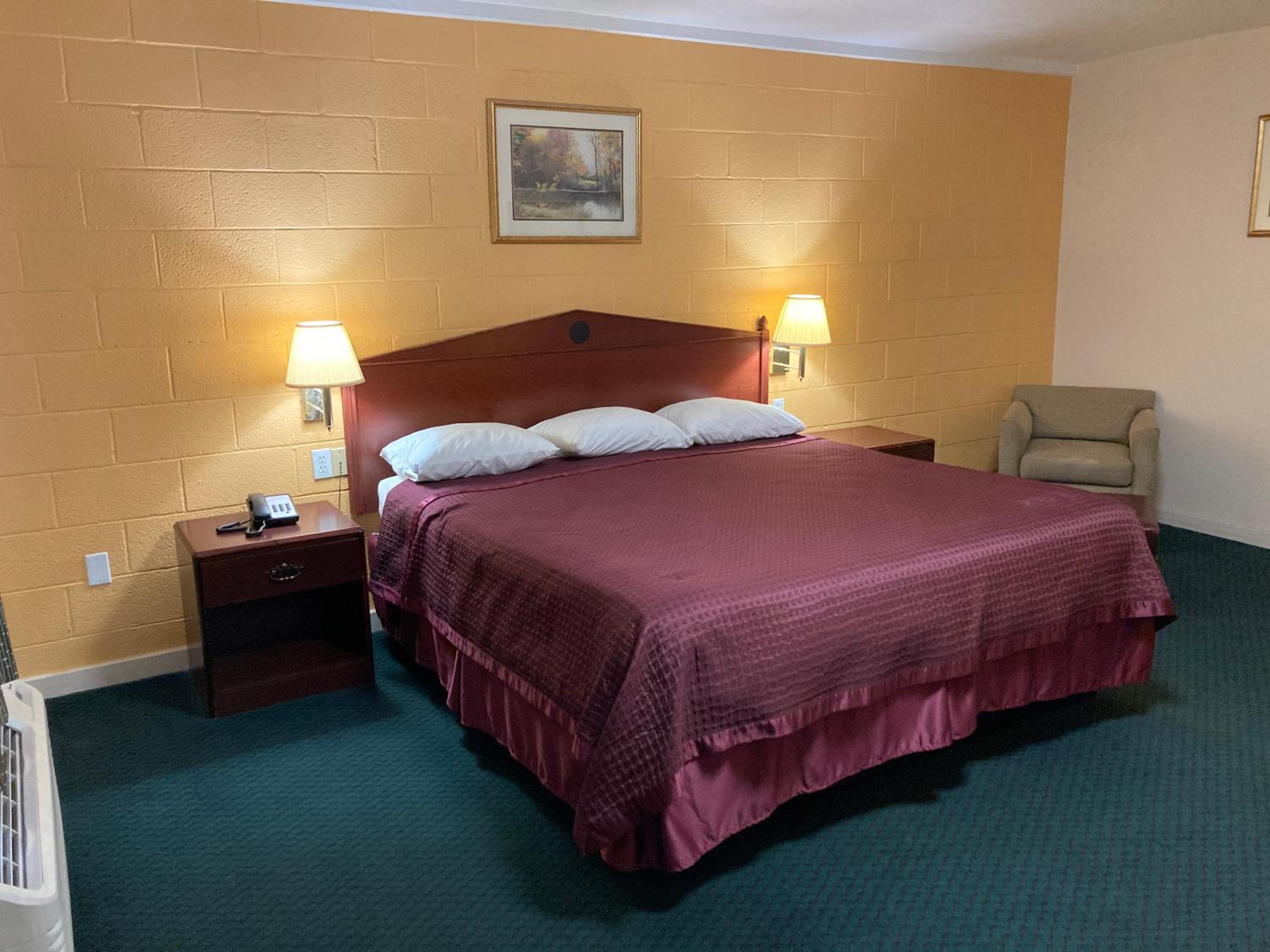 Deluxe King Room