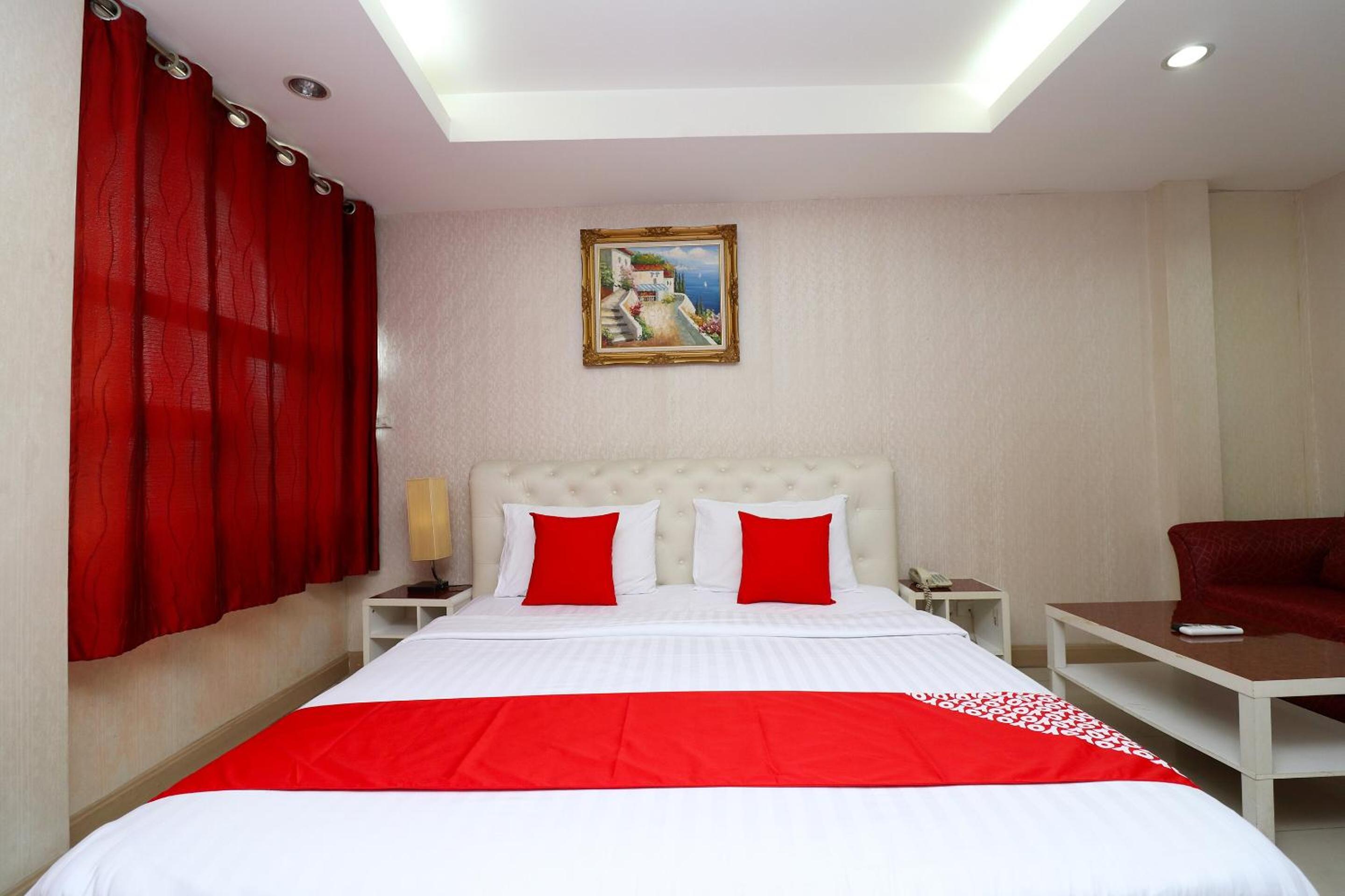 Deluxe Double Room photo 3