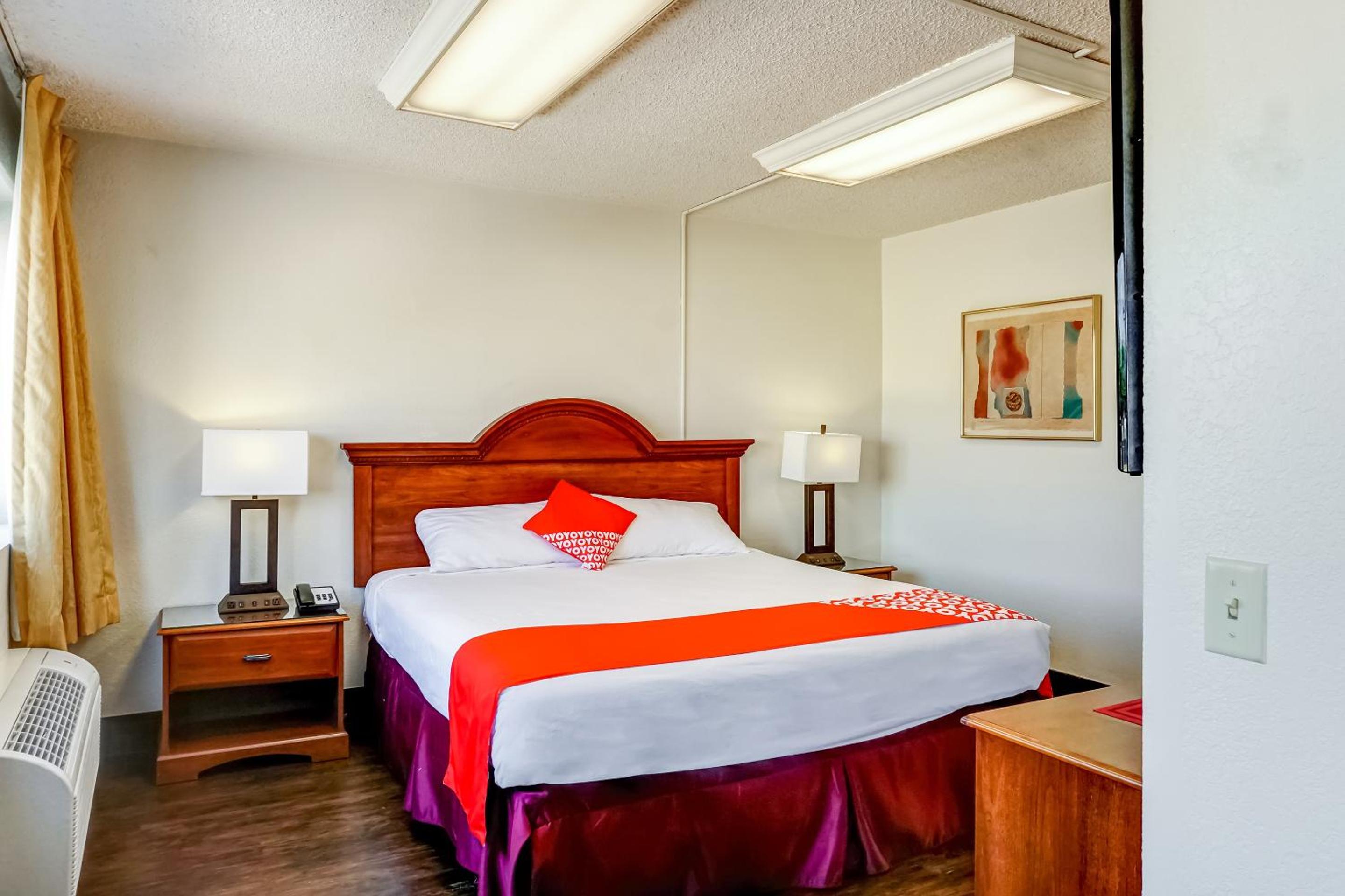 1 Bedroom Suite Walkin photo 1