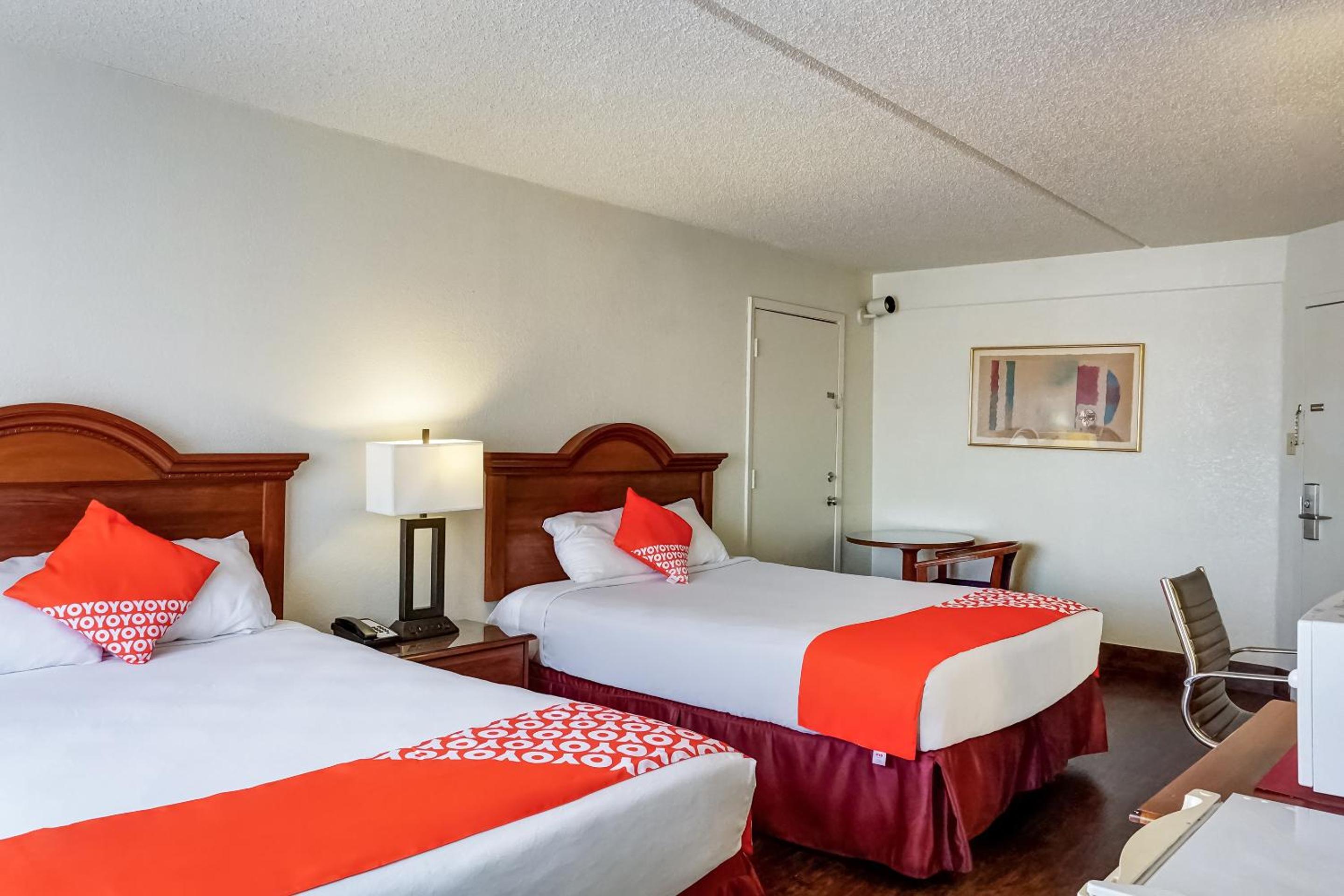 2 Full Bed Walkin photo 3