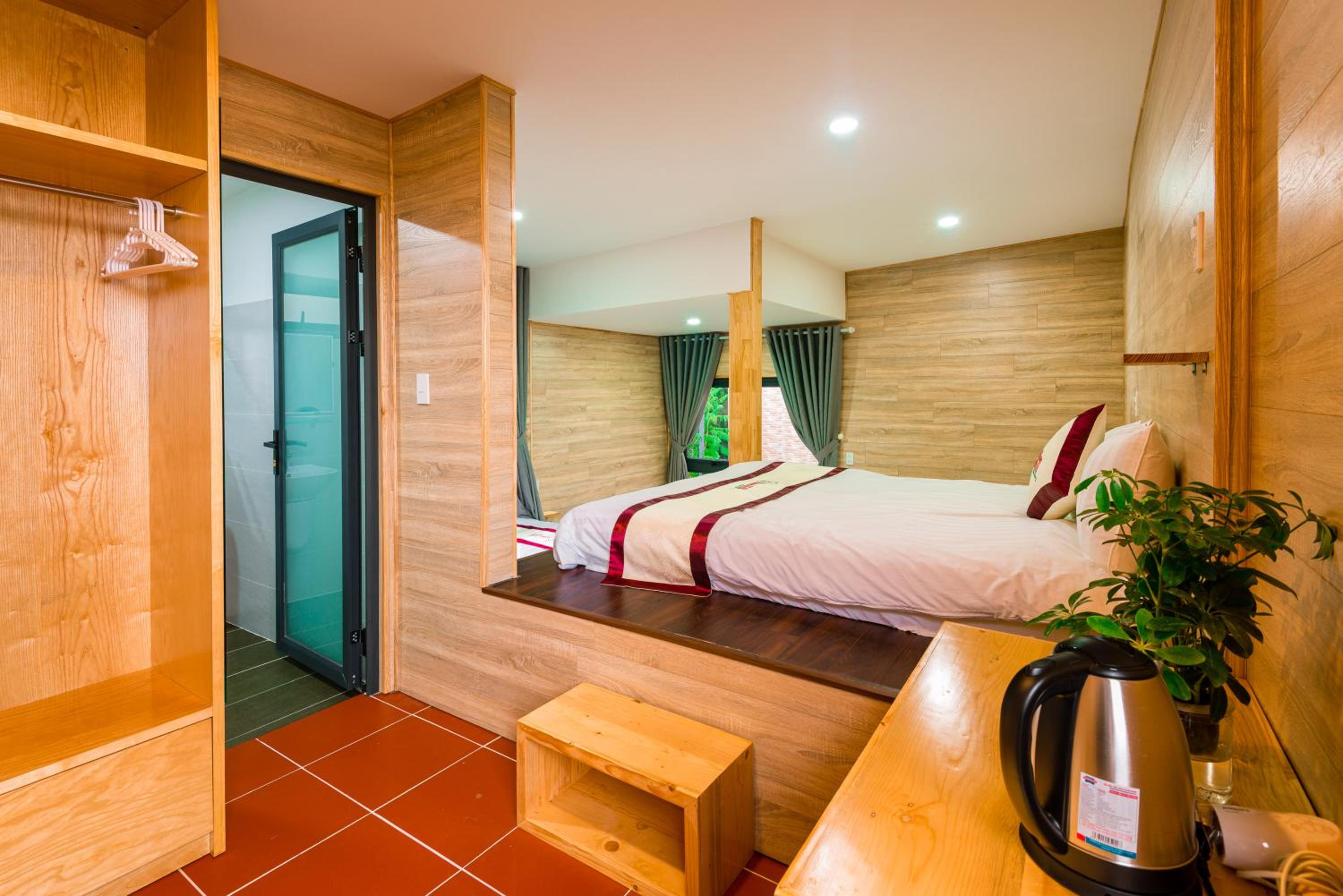 Mixed Dormitory Room