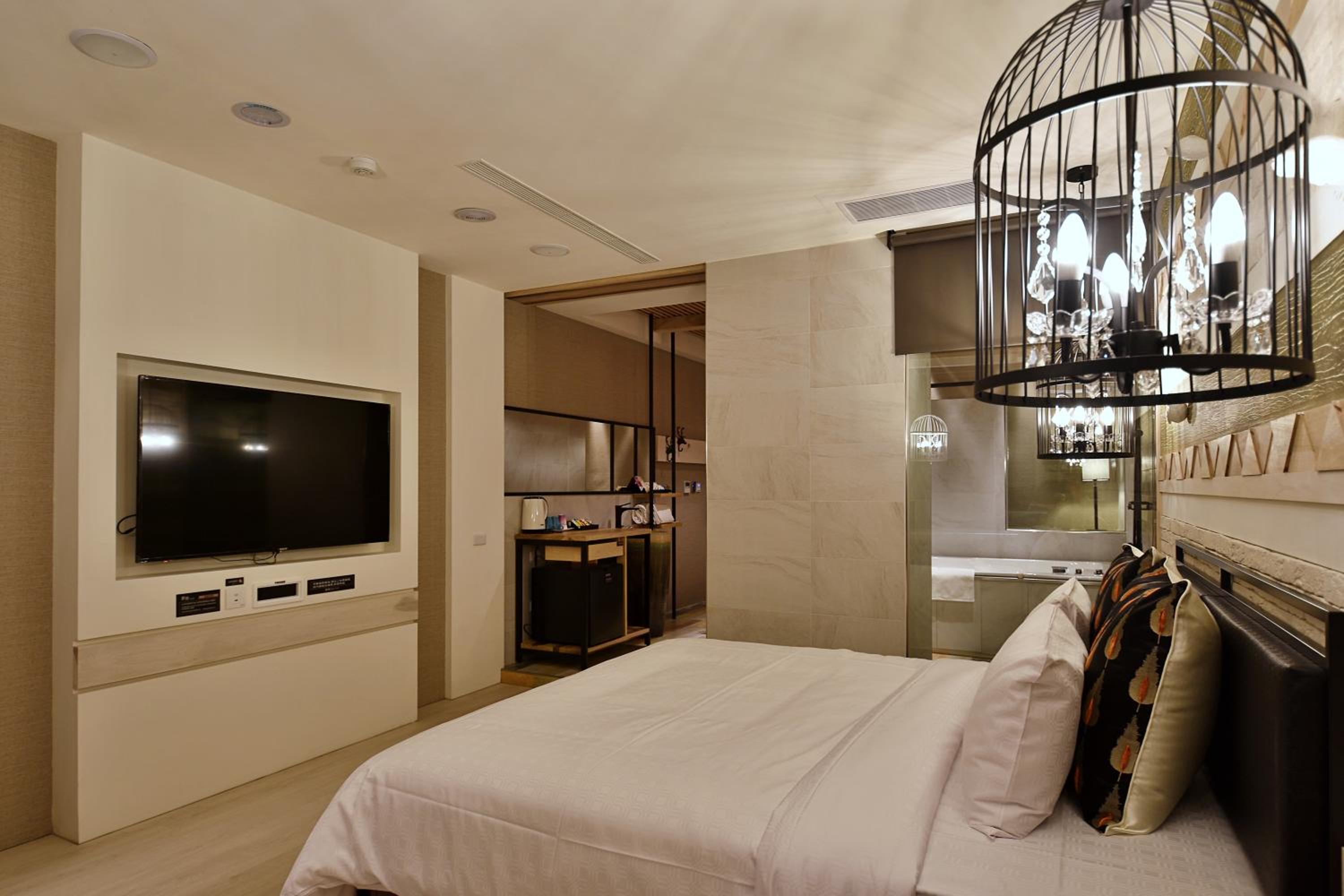 Queen Room