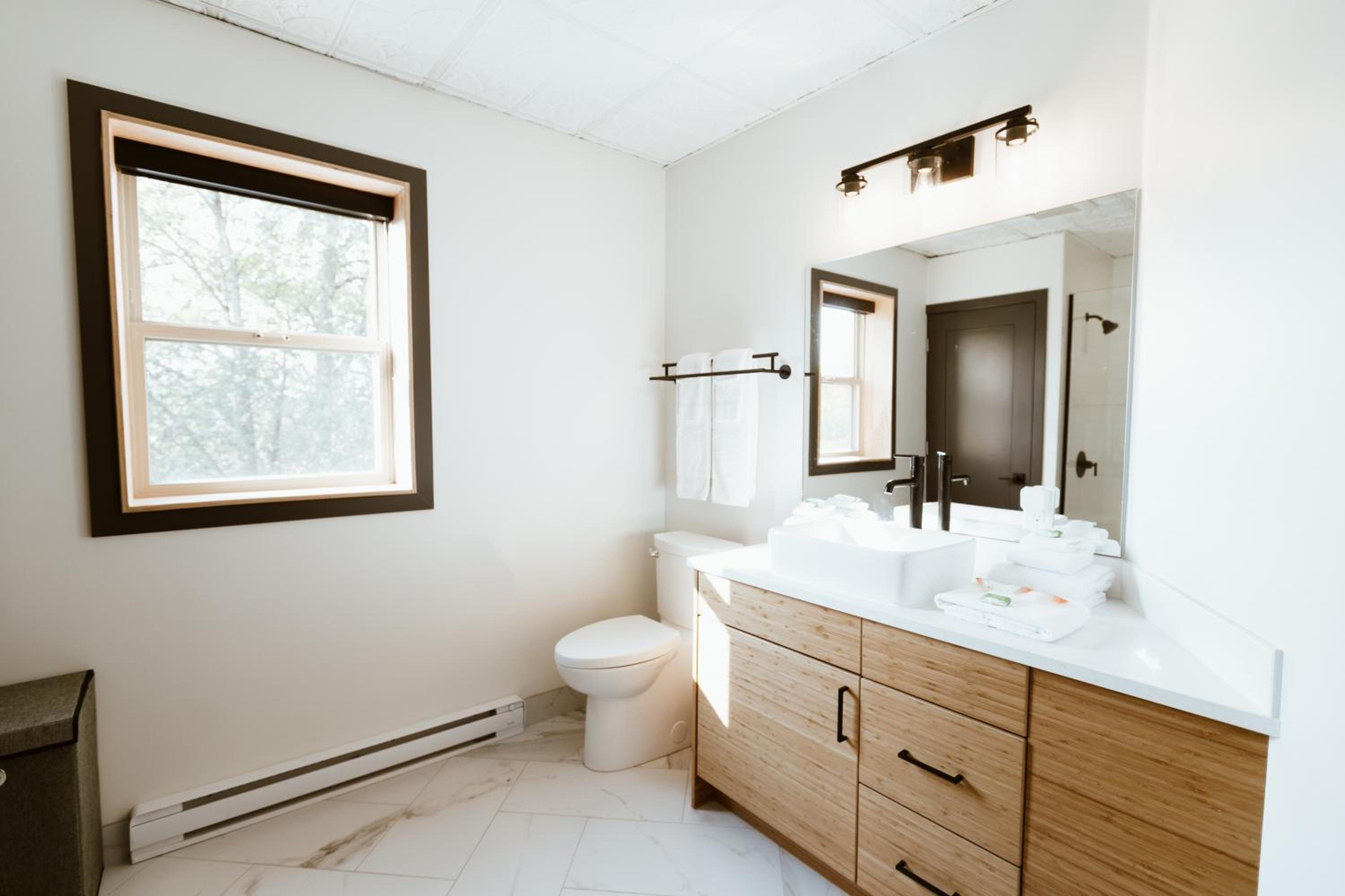 Deluxe King Room photo 2